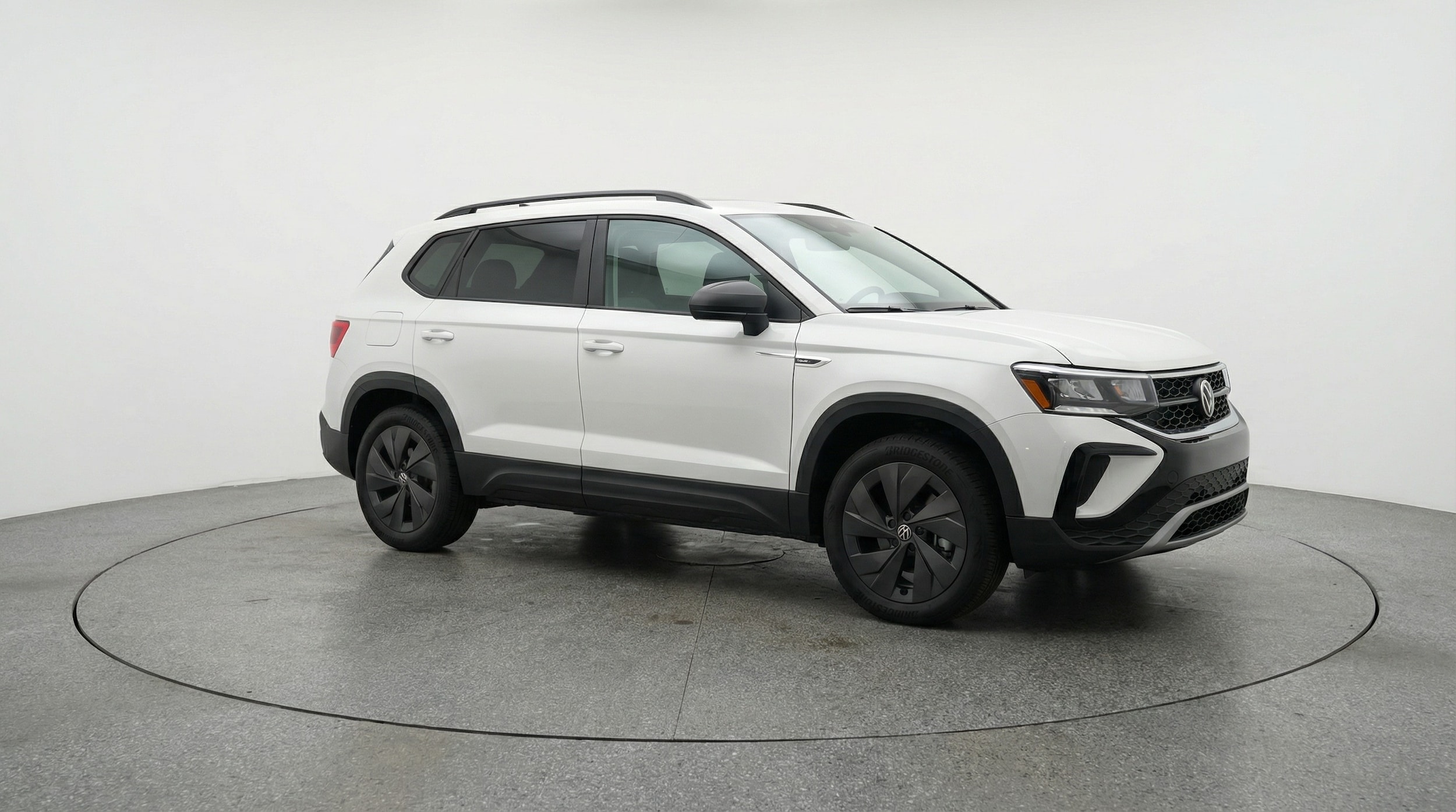 Thumbnail: 2025 Volkswagen Taos - 1