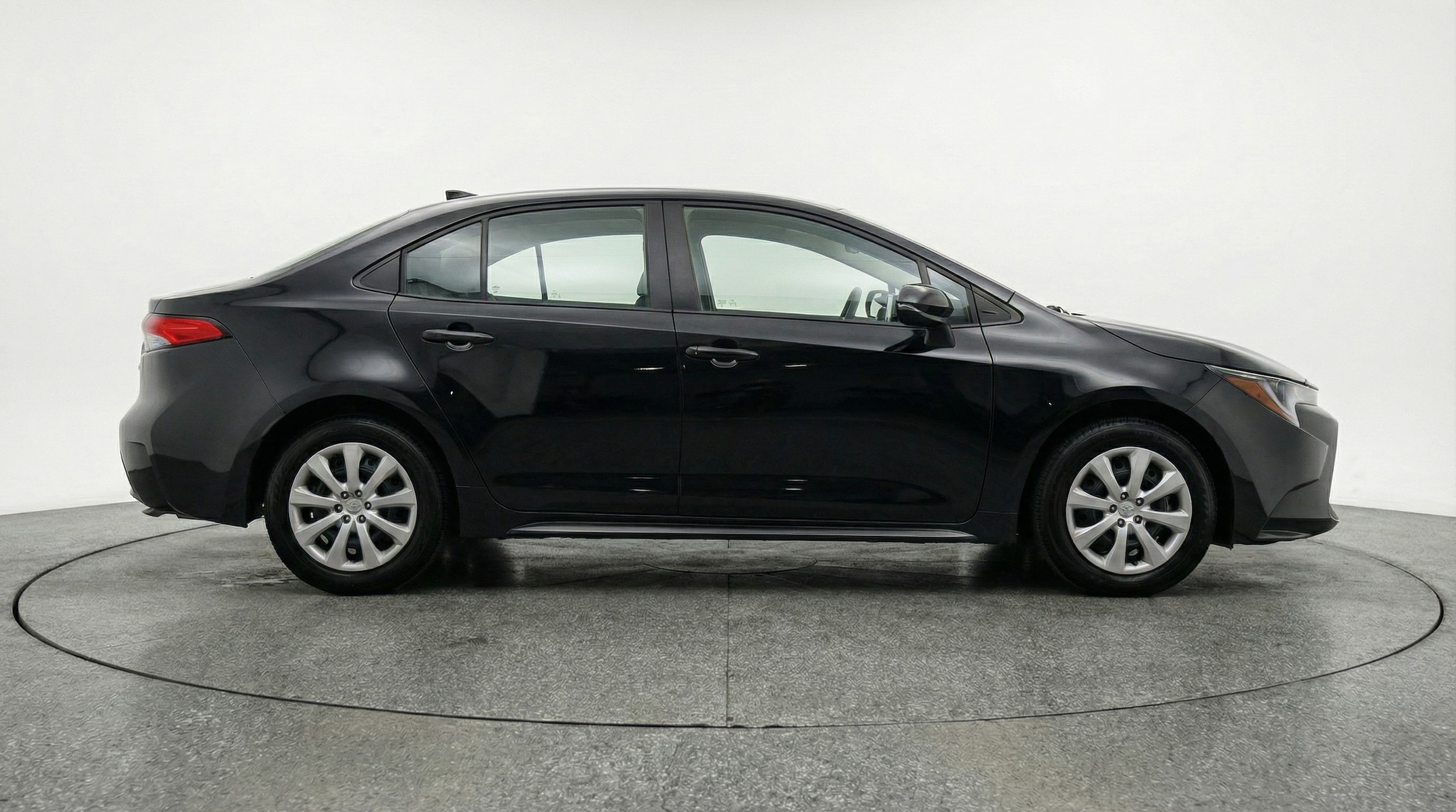 Thumbnail: 2025 Toyota Corolla - 8