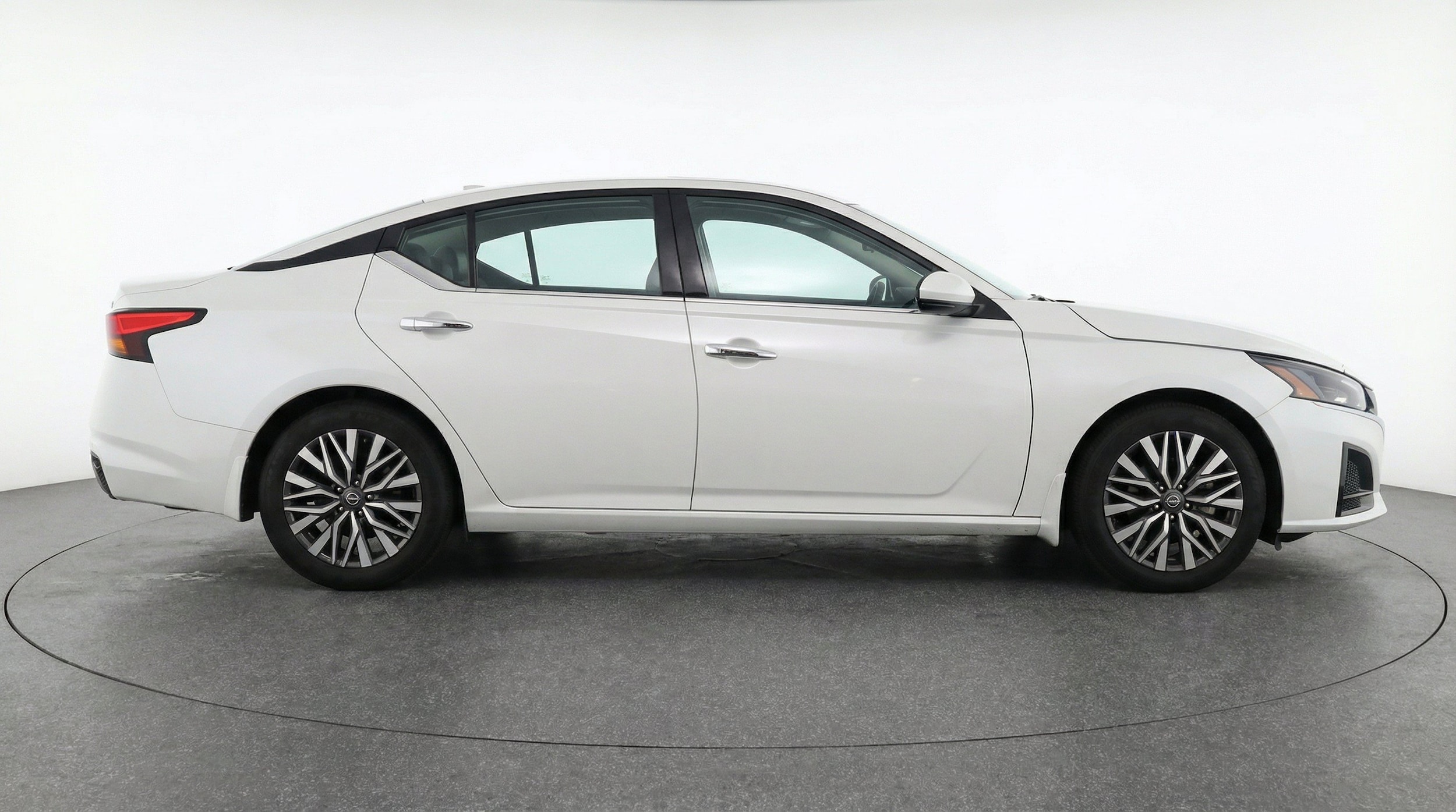Thumbnail: 2025 Nissan Altima - 11