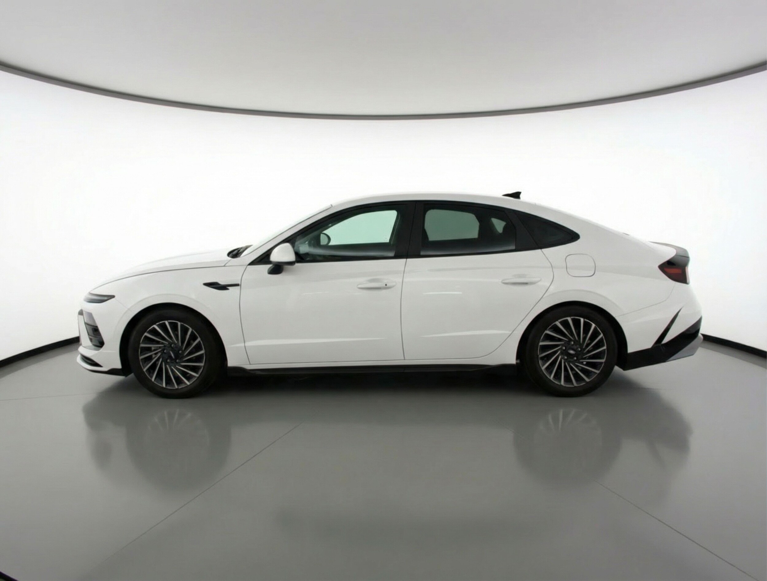 Thumbnail: 2025 Hyundai Sonata - 4