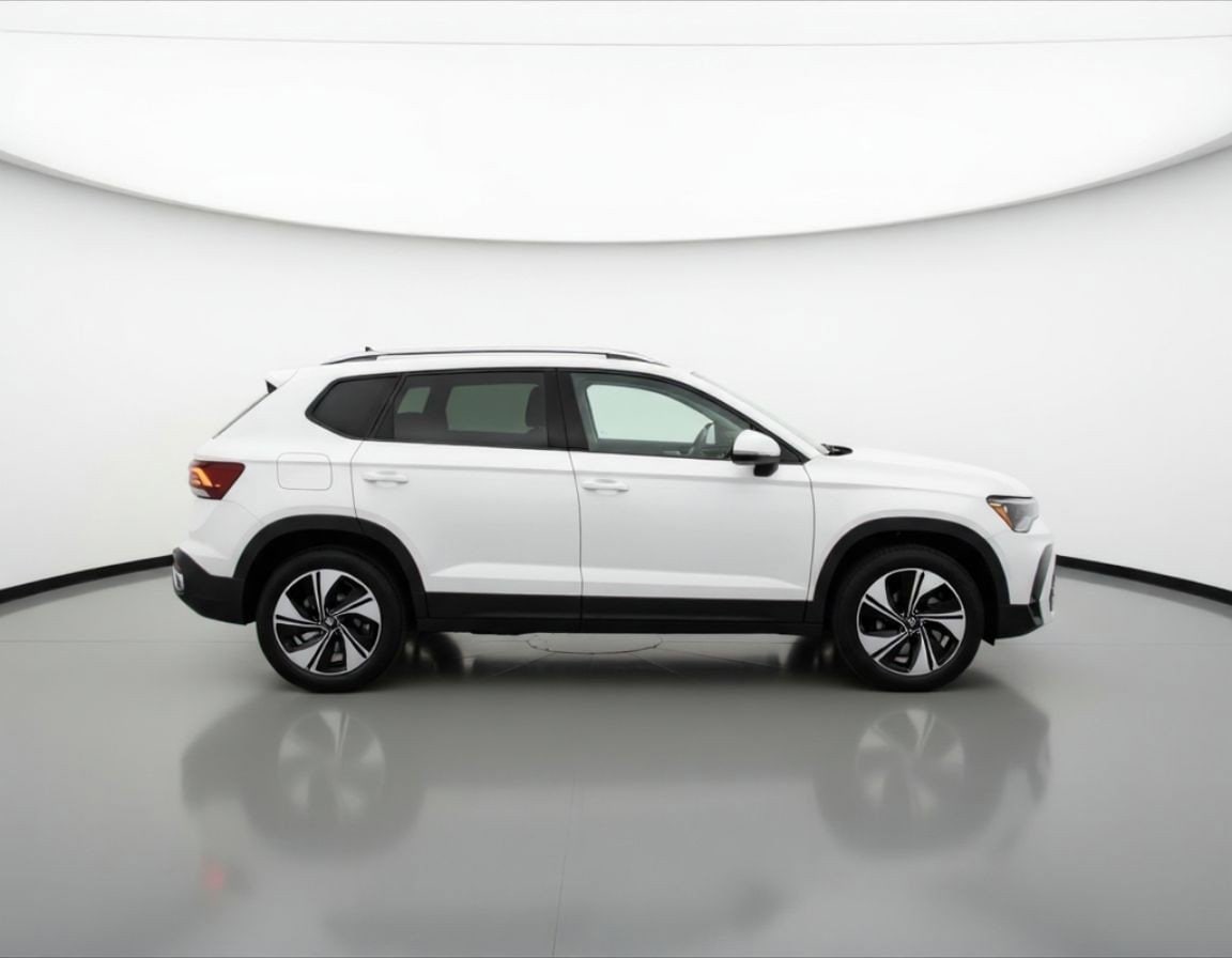 Thumbnail: 2025 Volkswagen Taos - 11