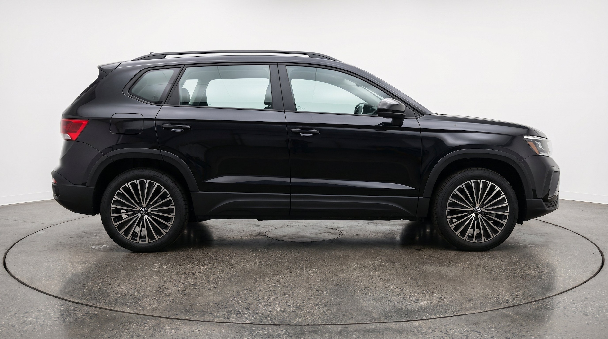 Thumbnail: 2026 Volkswagen Taos - 11