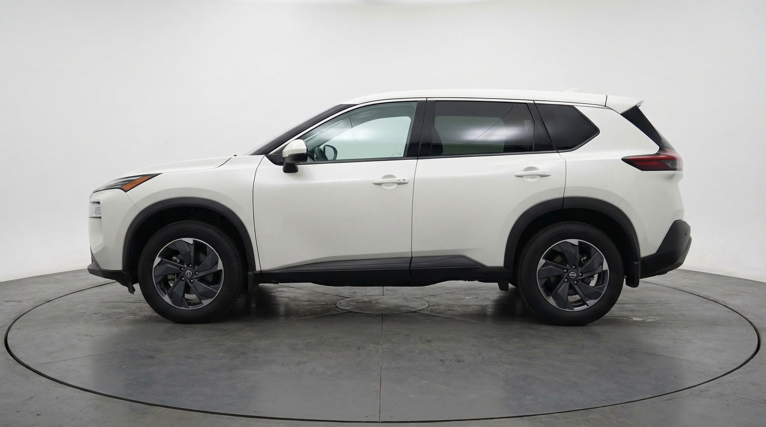Thumbnail: 2025 Nissan Rogue - 4