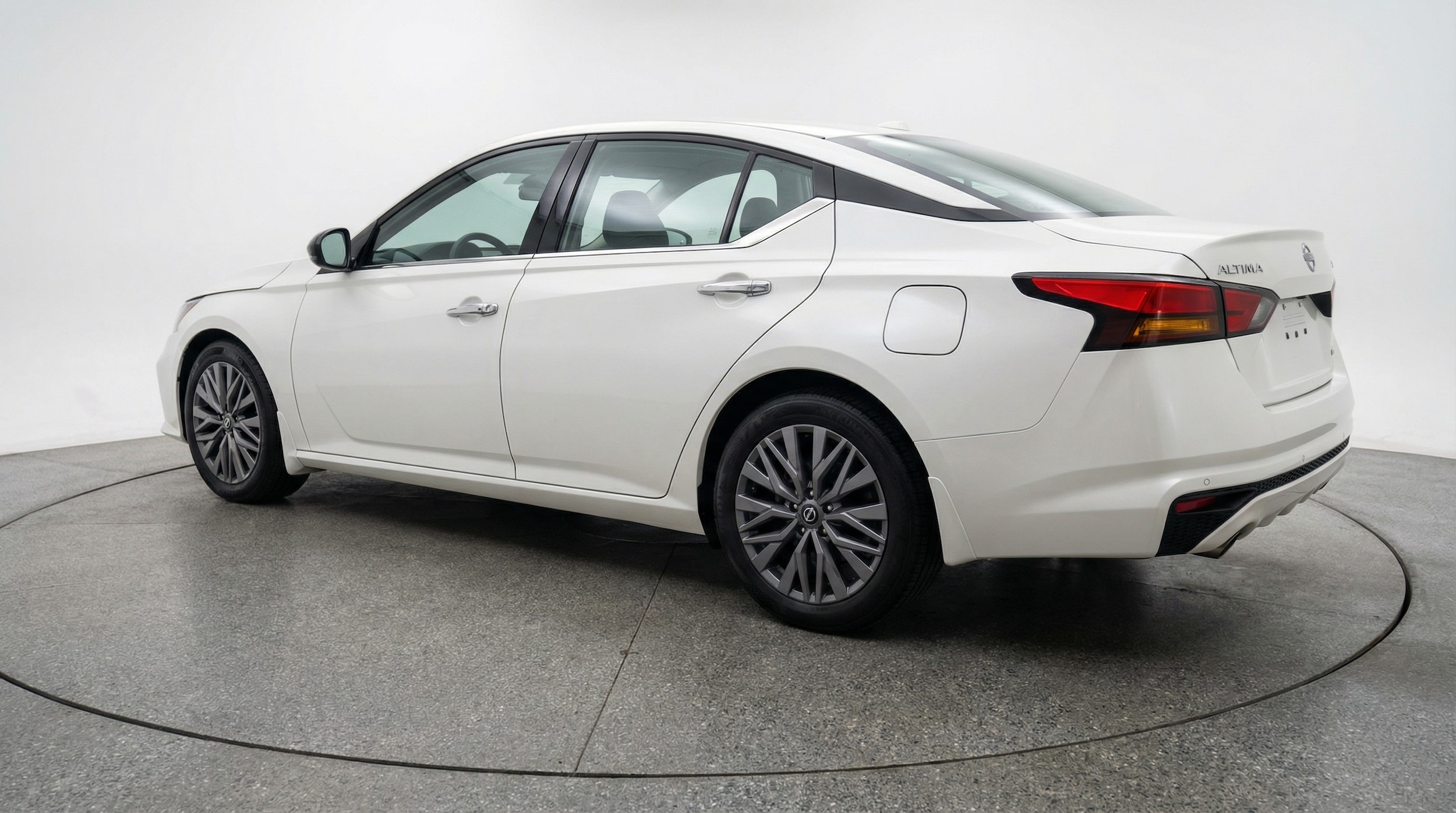 Thumbnail: 2025 Nissan Altima - 5