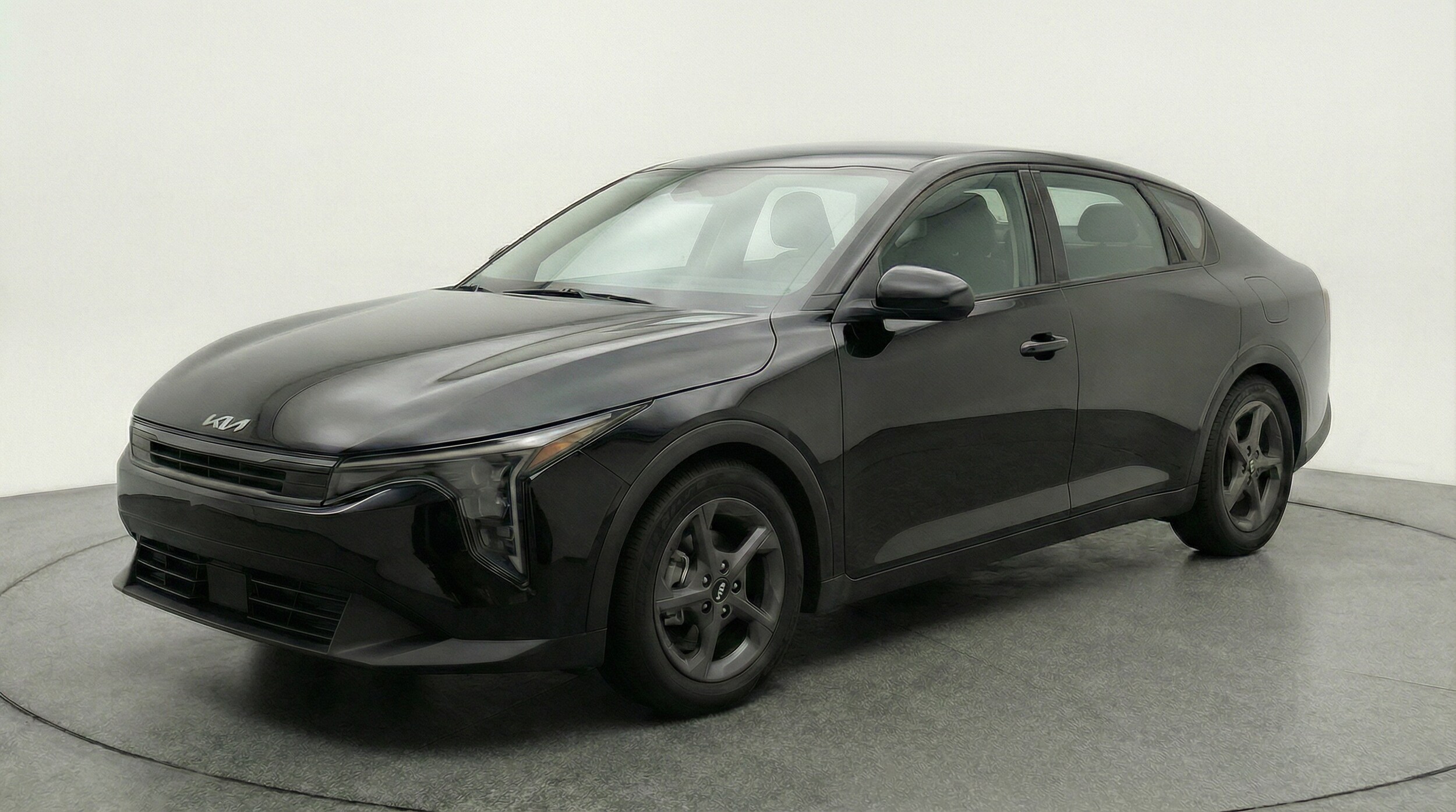 Thumbnail: 2025 Kia K4 - 3