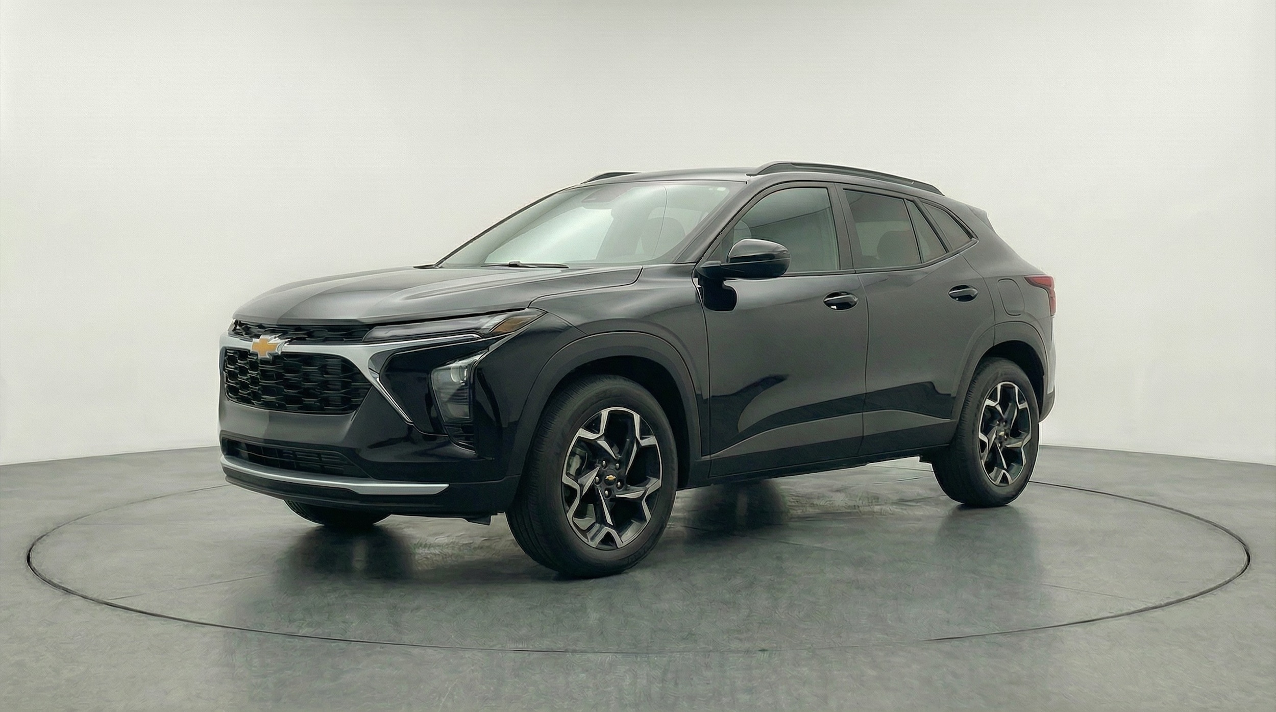 Thumbnail: 2025 Chevrolet Trax - 3