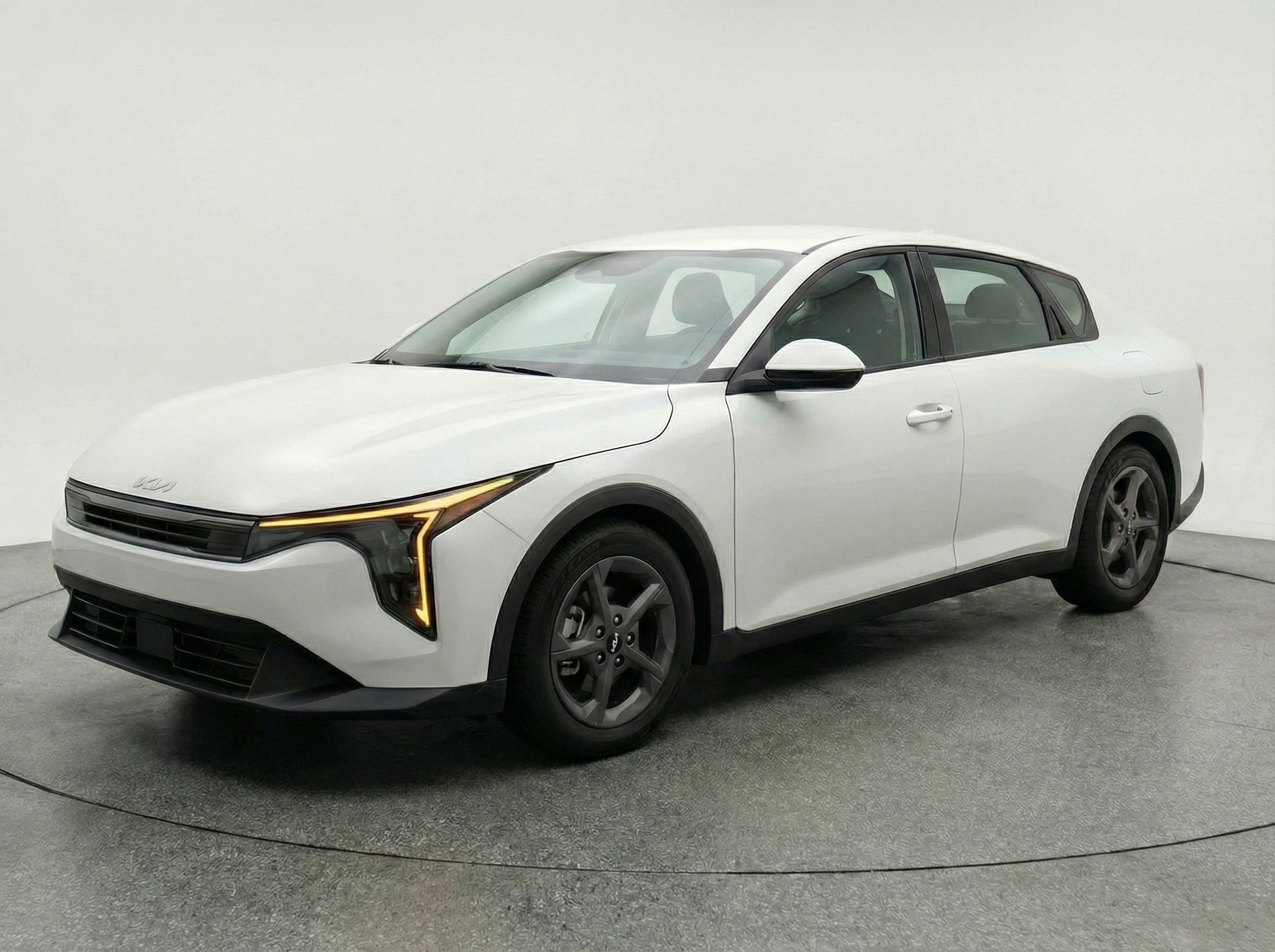 Thumbnail: 2025 Kia K4 - 3