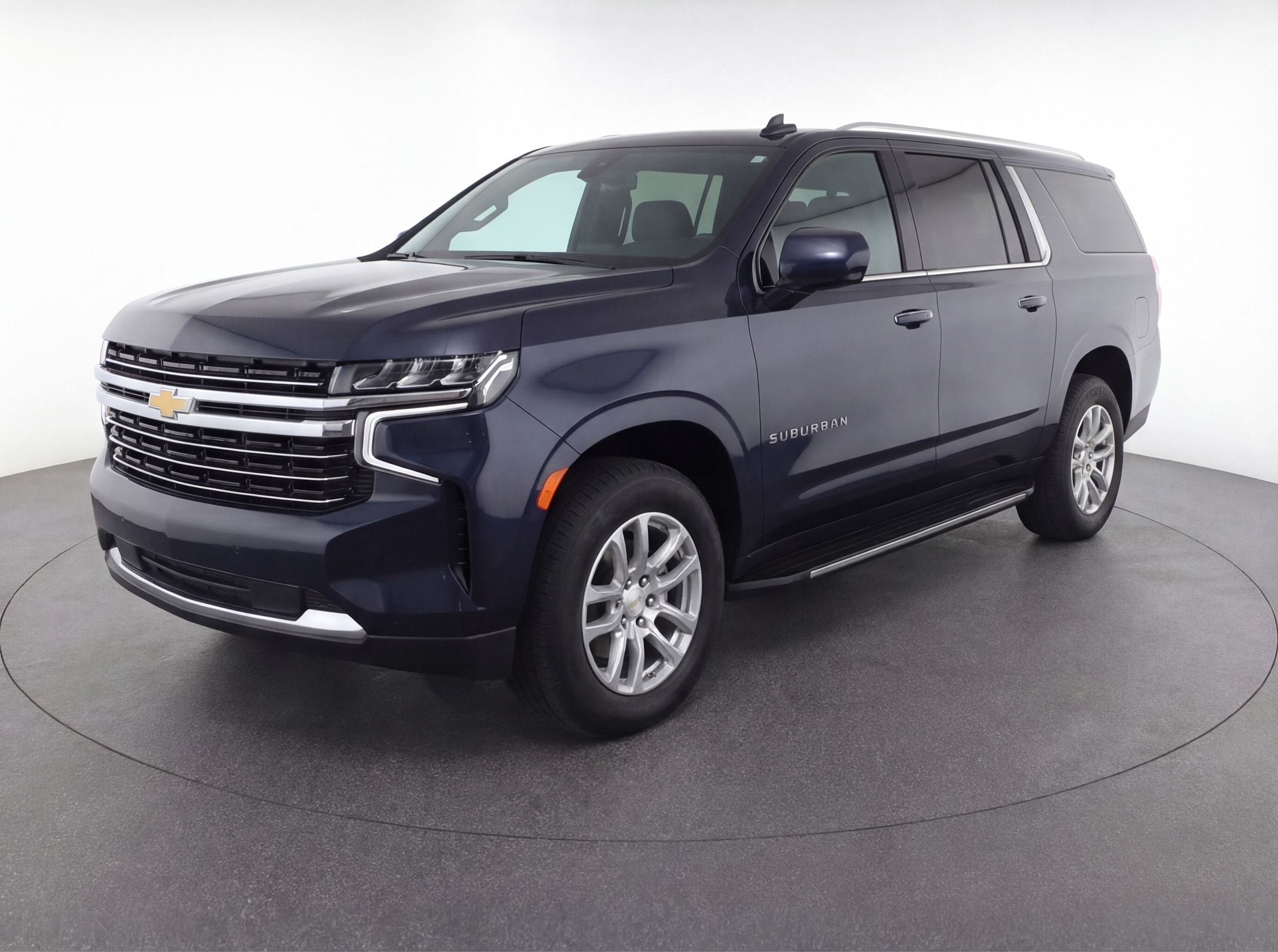 Thumbnail: 2024 Chevrolet Suburban - 3