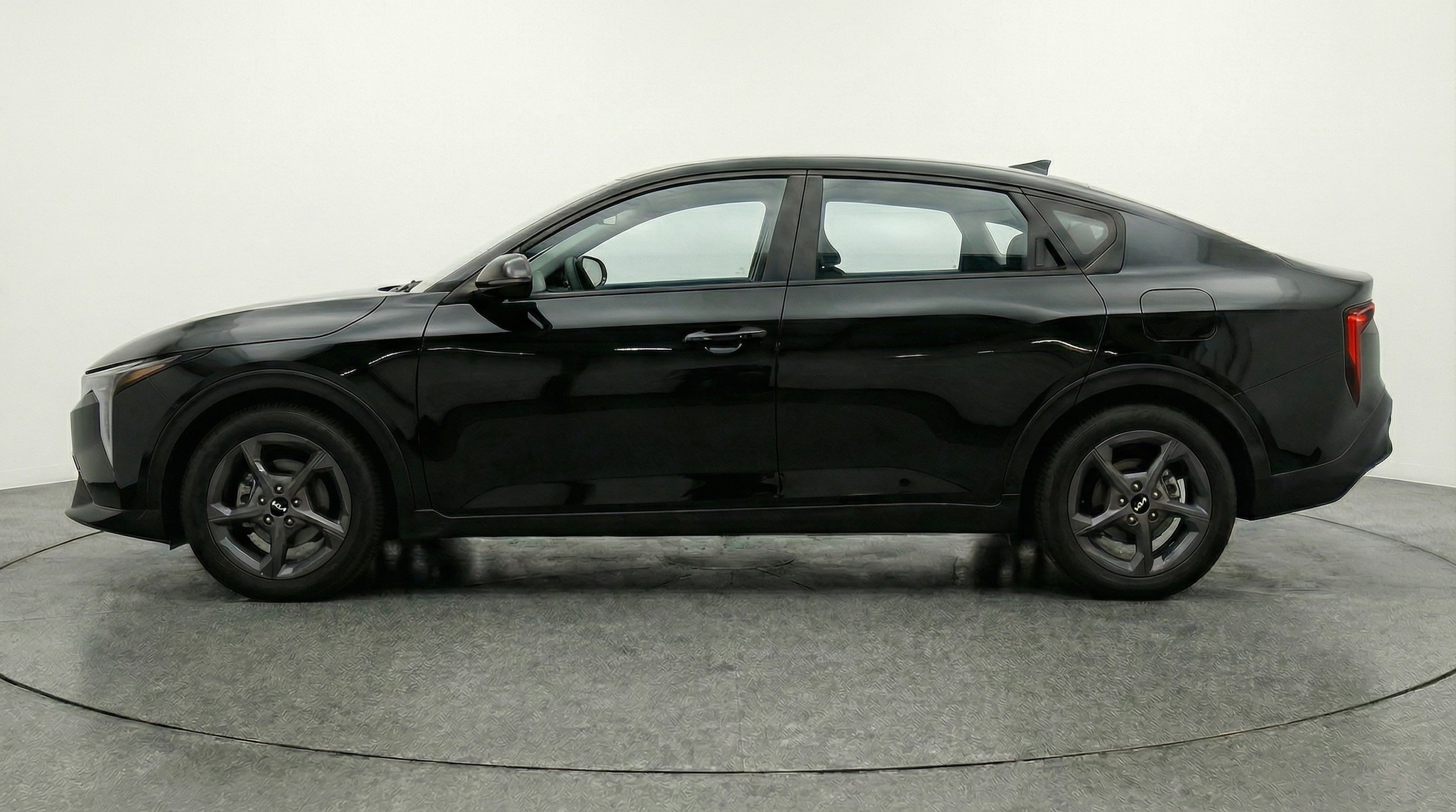 Thumbnail: 2025 Kia K4 - 4