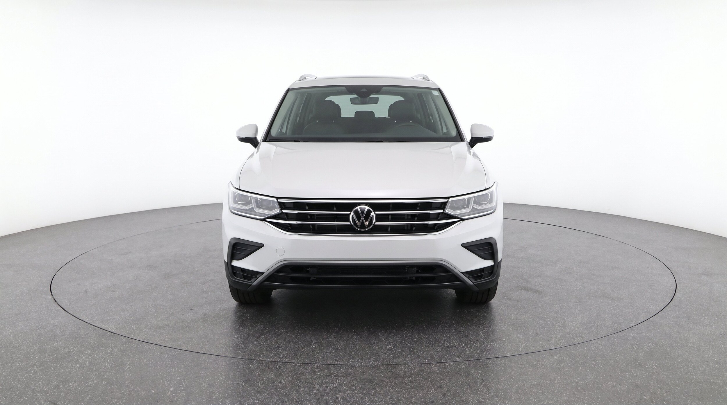 Thumbnail: 2026 Volkswagen Tiguan - 2