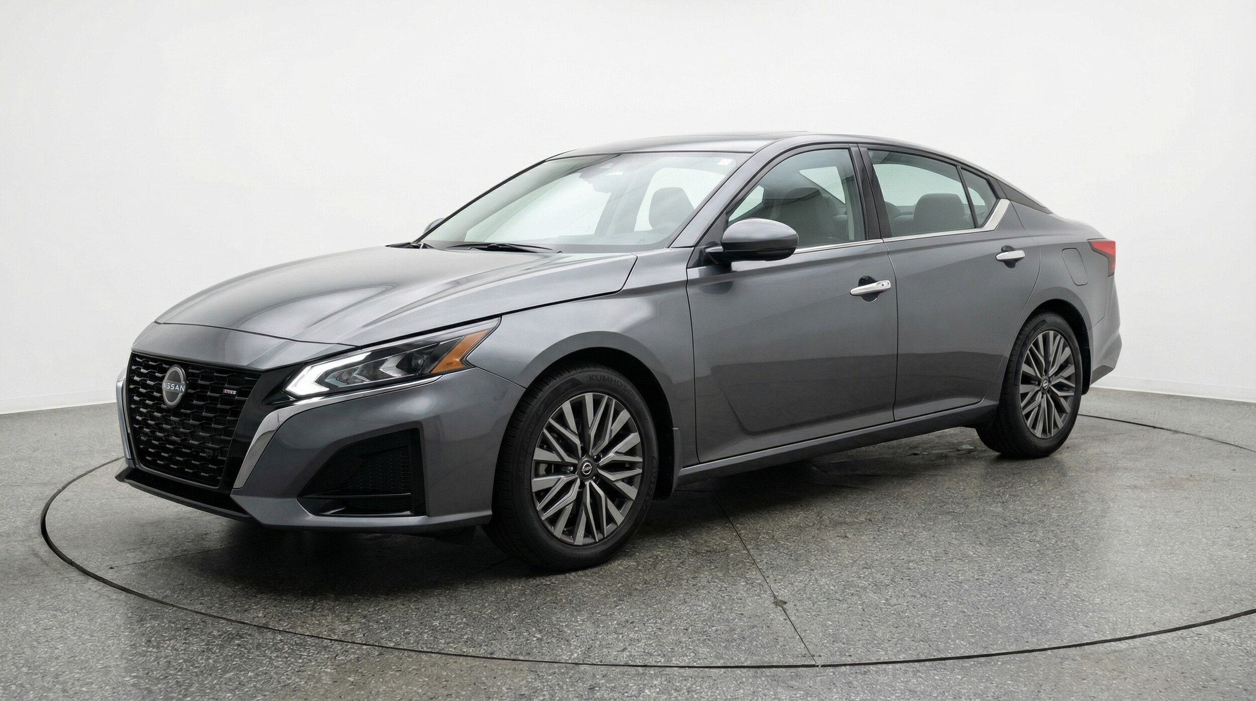 Thumbnail: 2025 Nissan Altima - 3