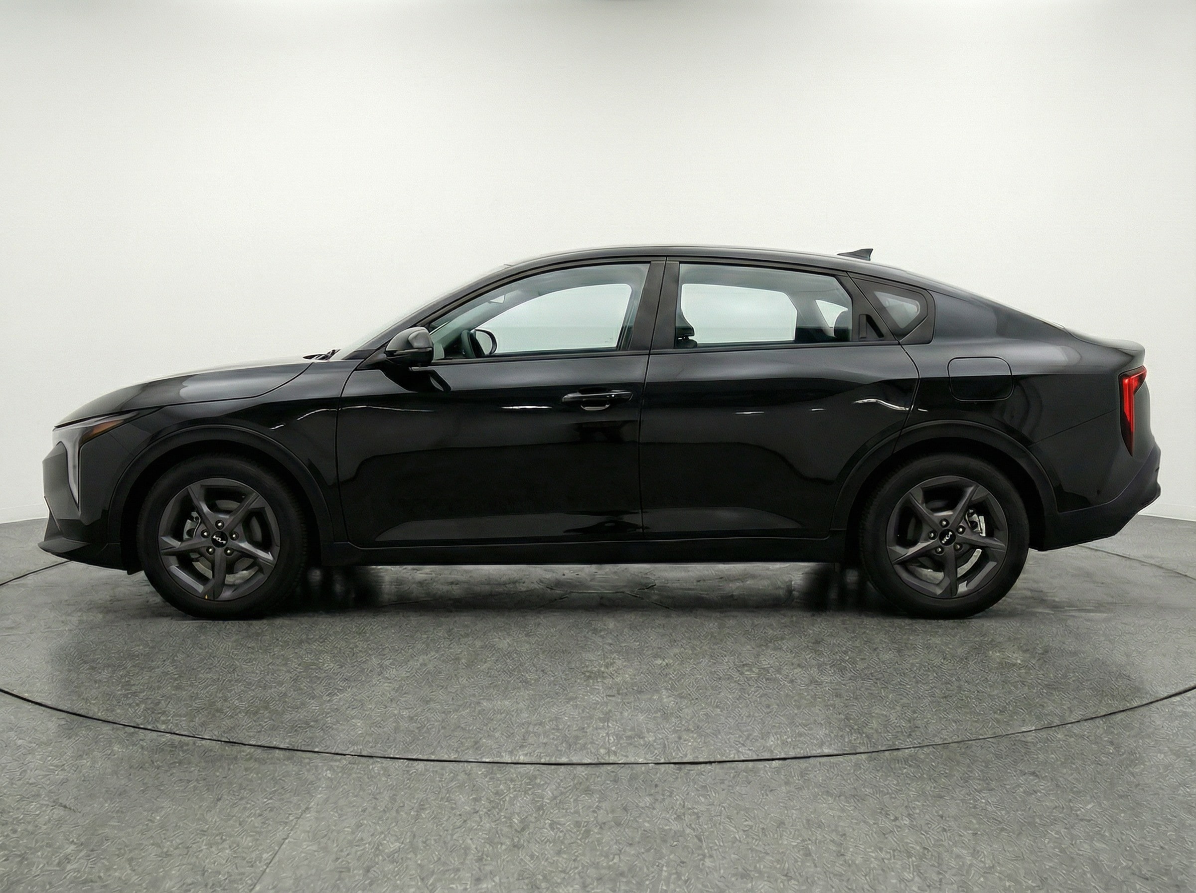 Thumbnail: 2025 Kia K4 - 4
