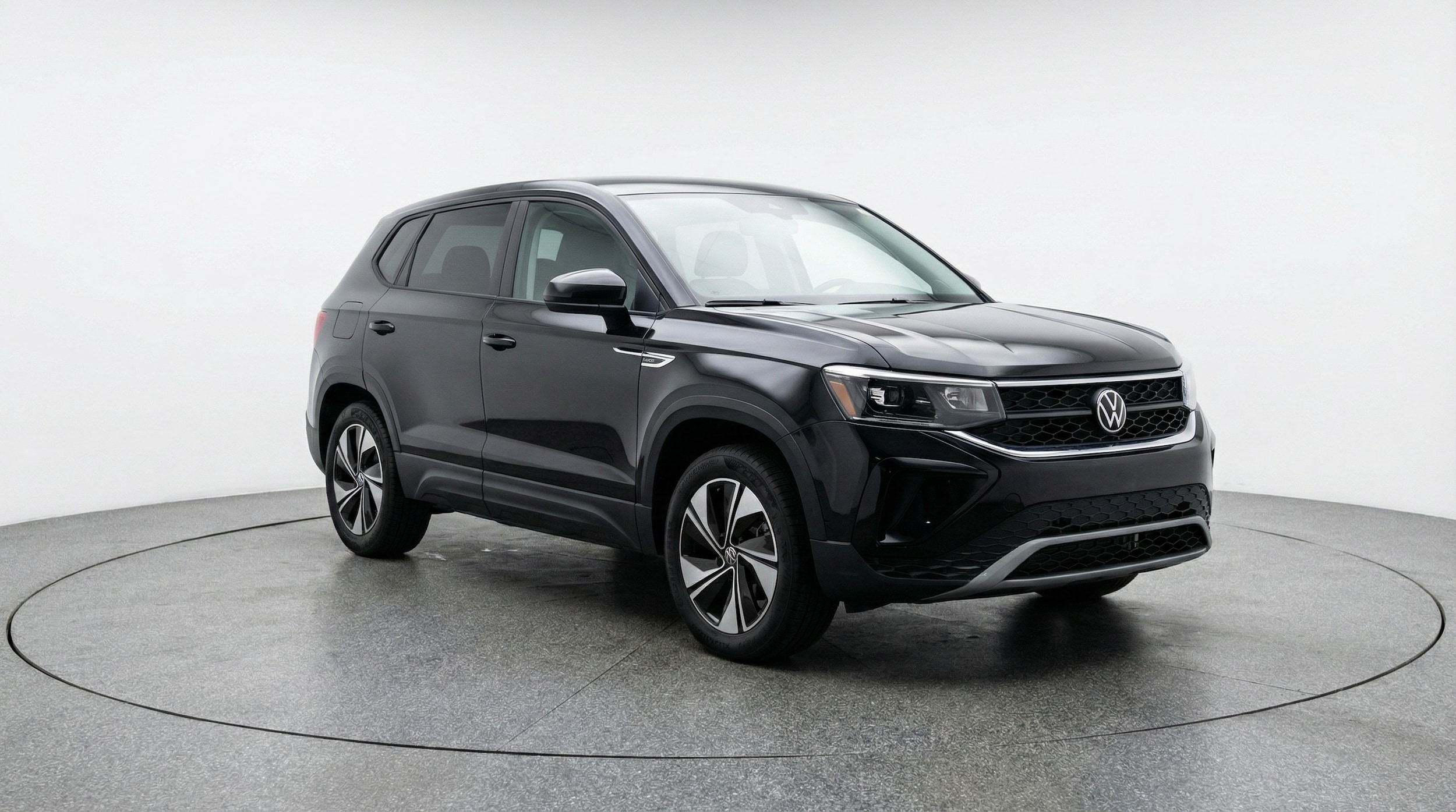 Thumbnail: 2025 Volkswagen Taos - 1