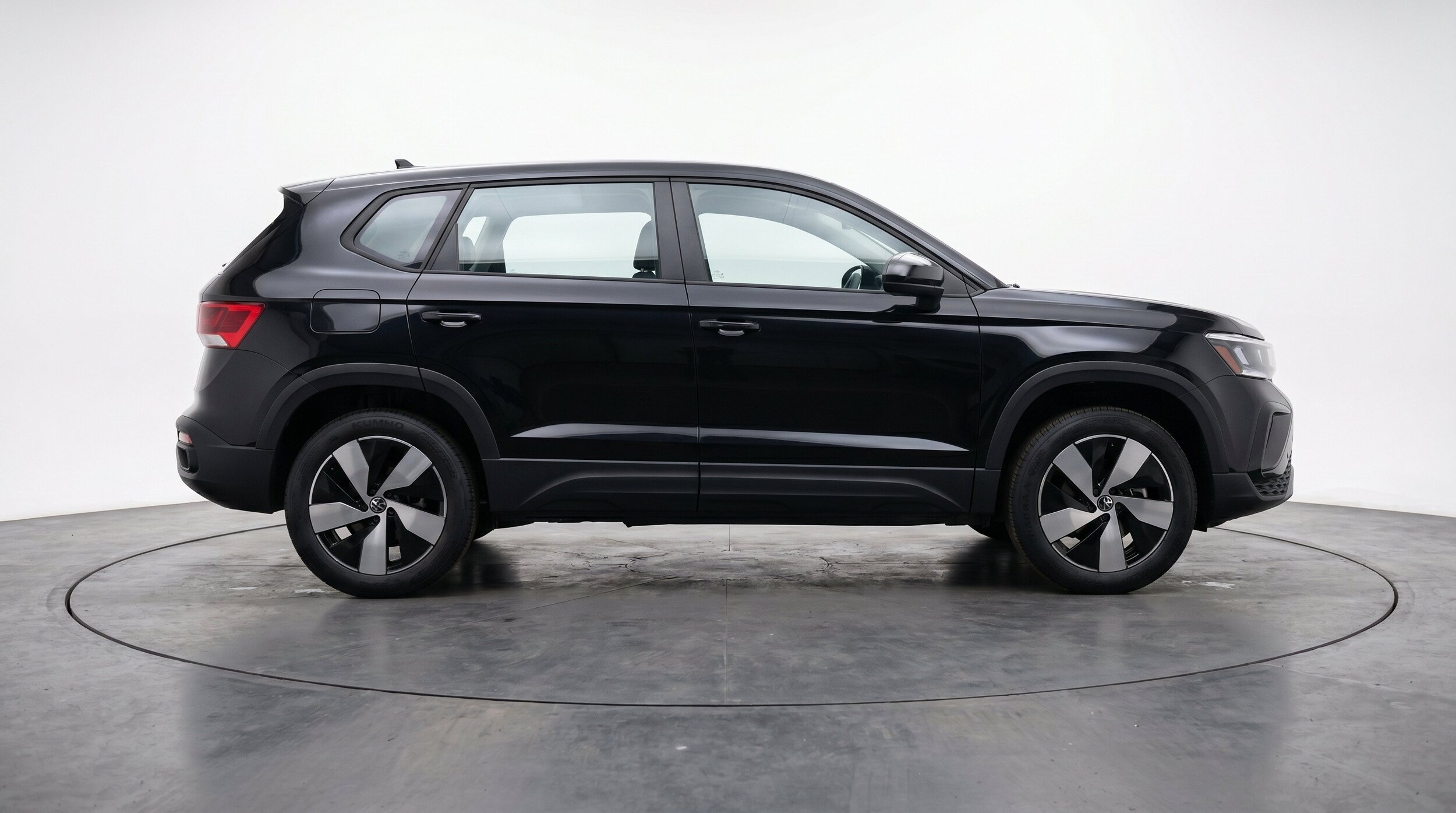 Thumbnail: 2026 Volkswagen Taos - 11