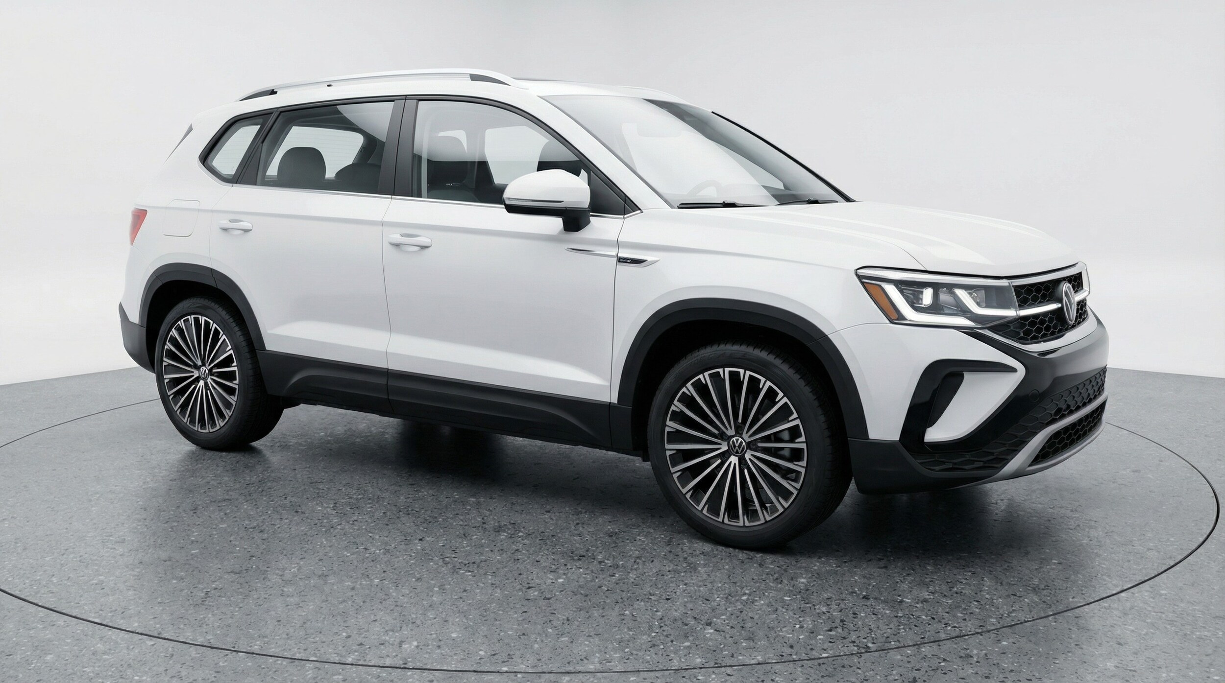 Thumbnail: 2025 Volkswagen Taos - 1