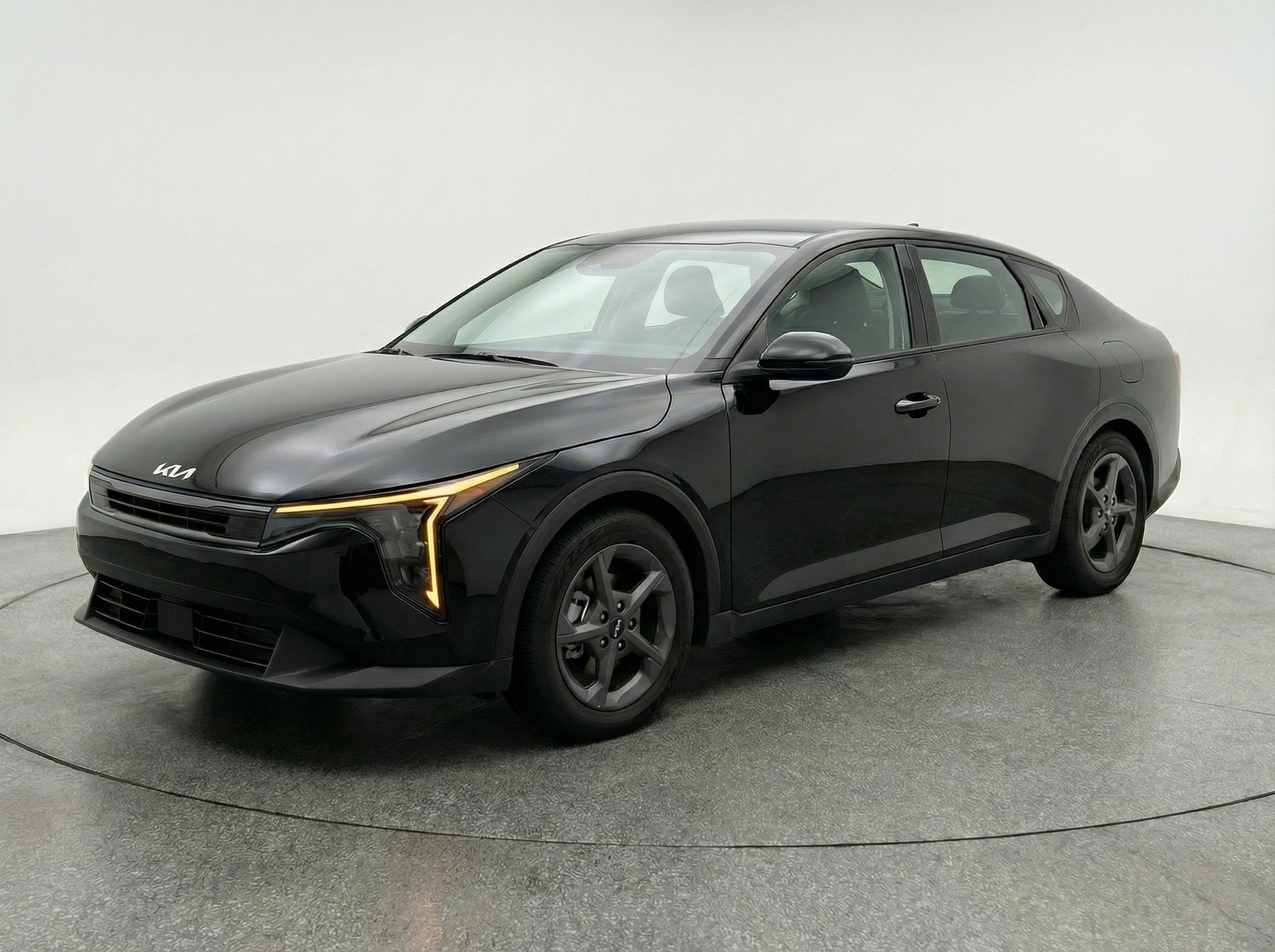 Thumbnail: 2025 Kia K4 - 3