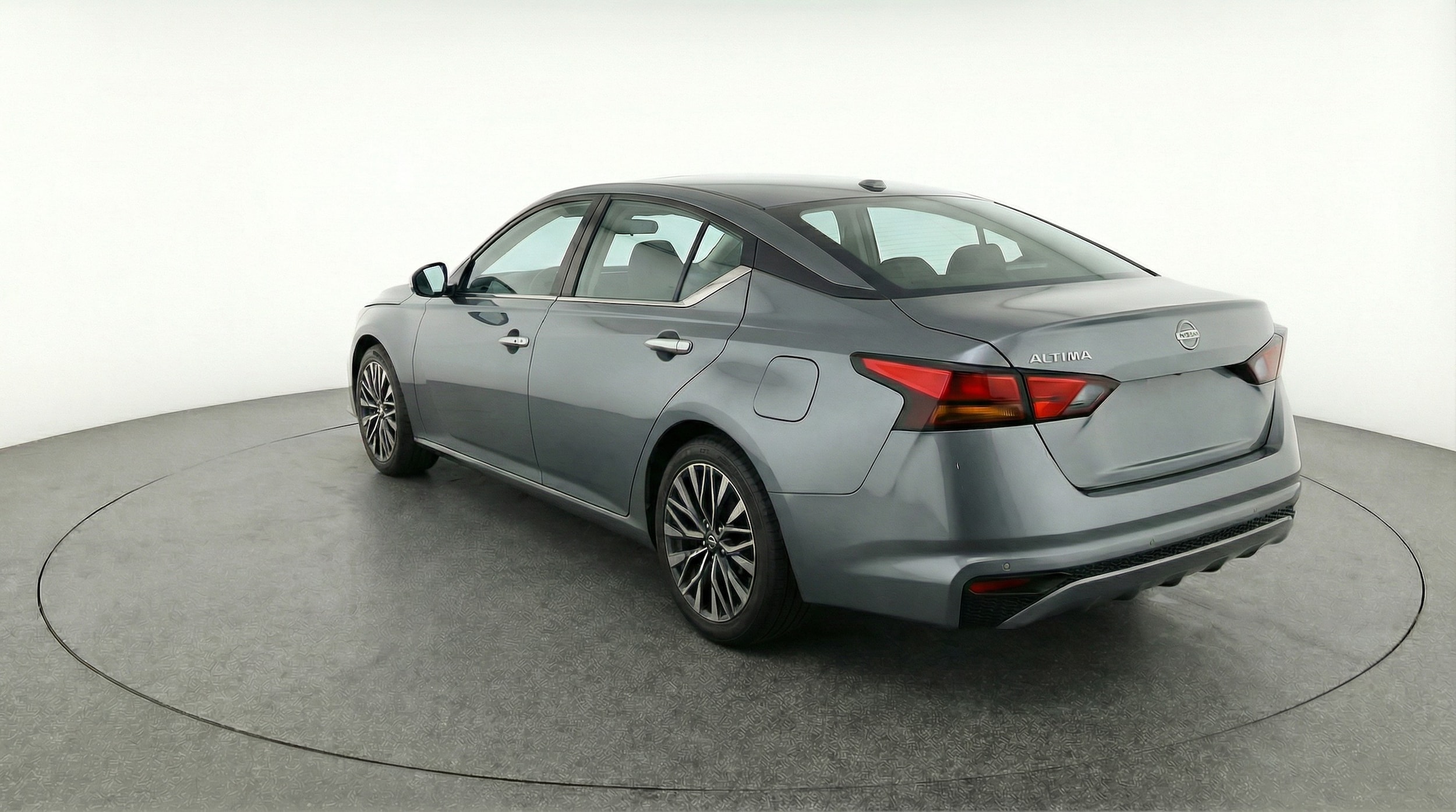 Thumbnail: 2025 Nissan Altima - 5