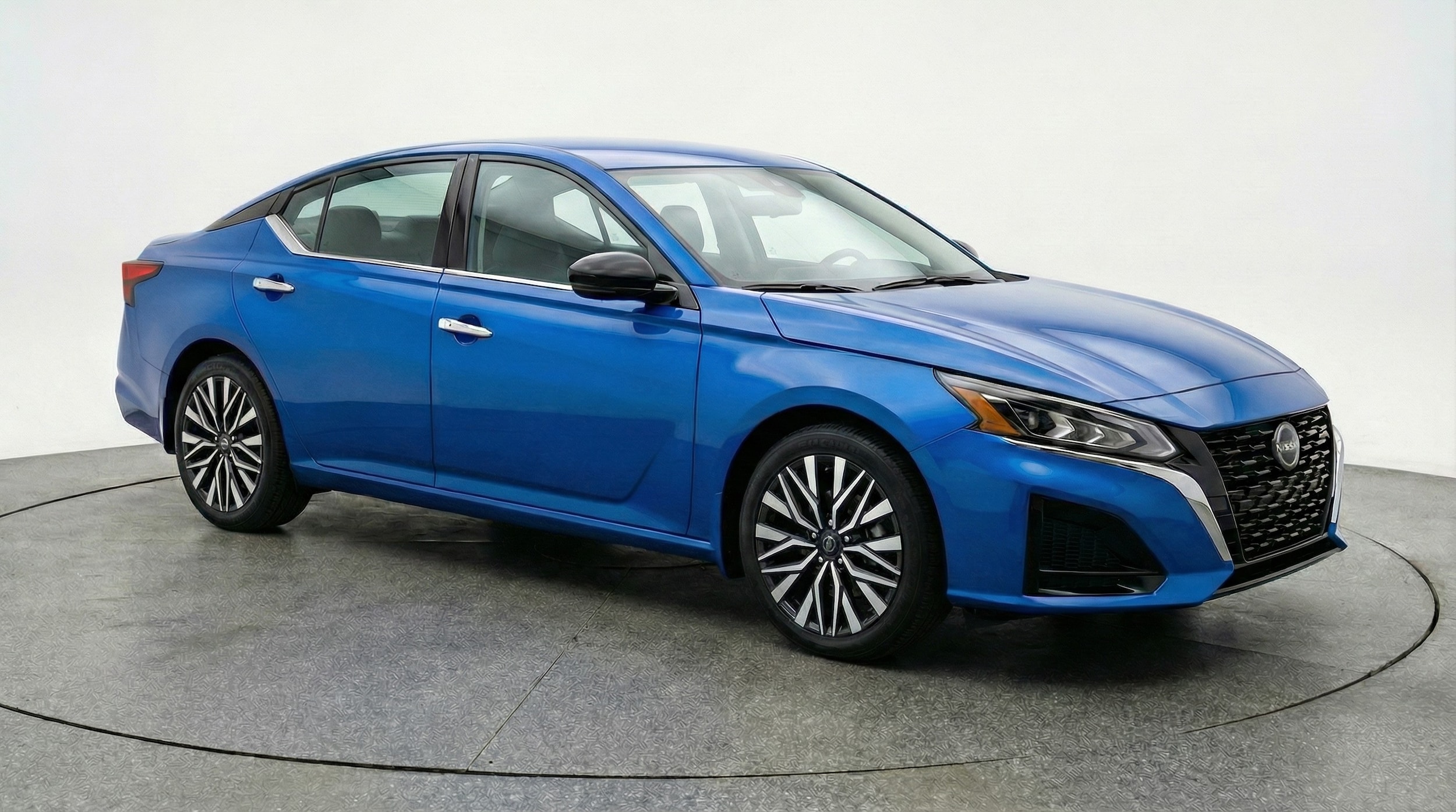 Thumbnail: 2025 Nissan Altima - 1