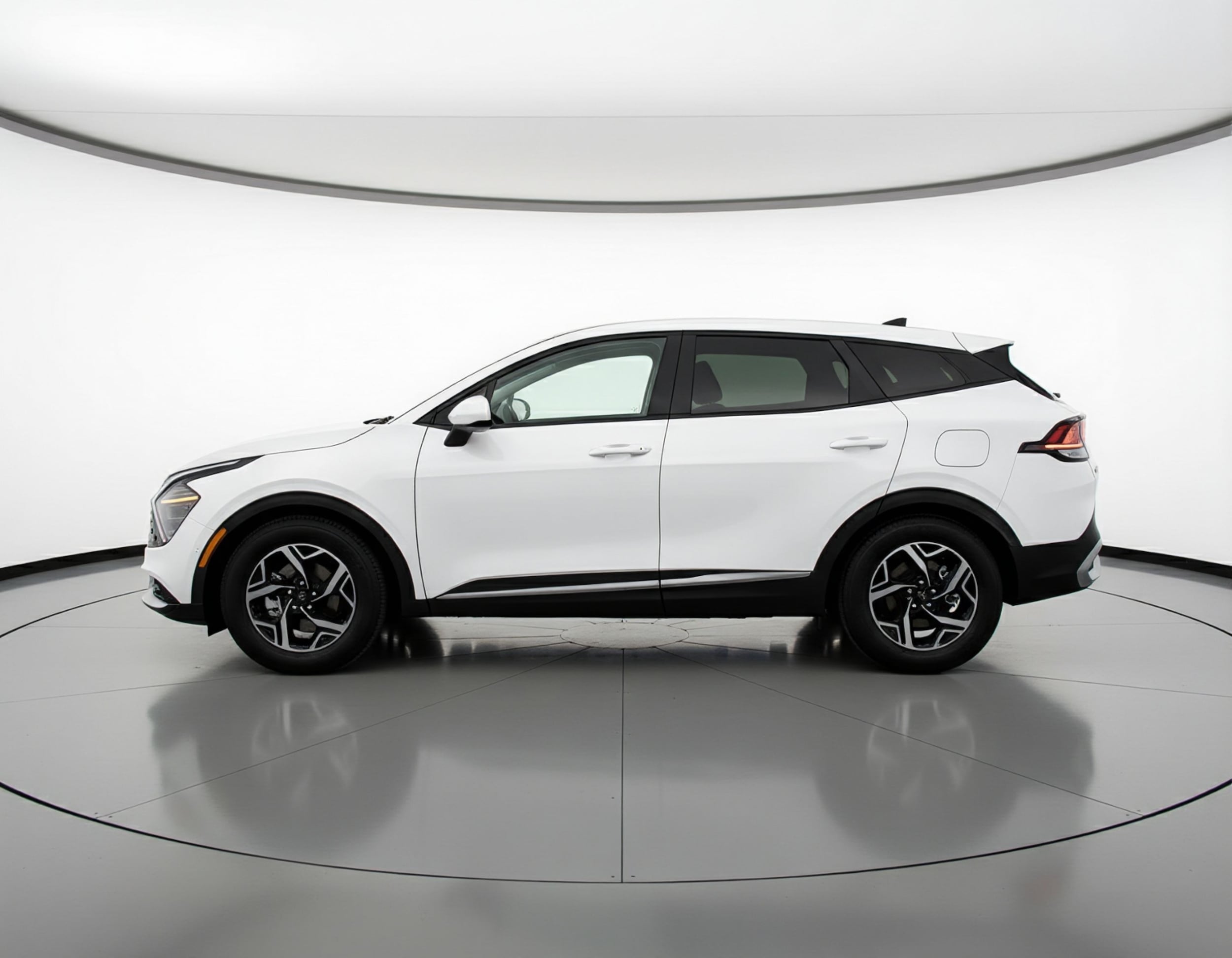 Thumbnail: 2025 Kia Sportage - 4