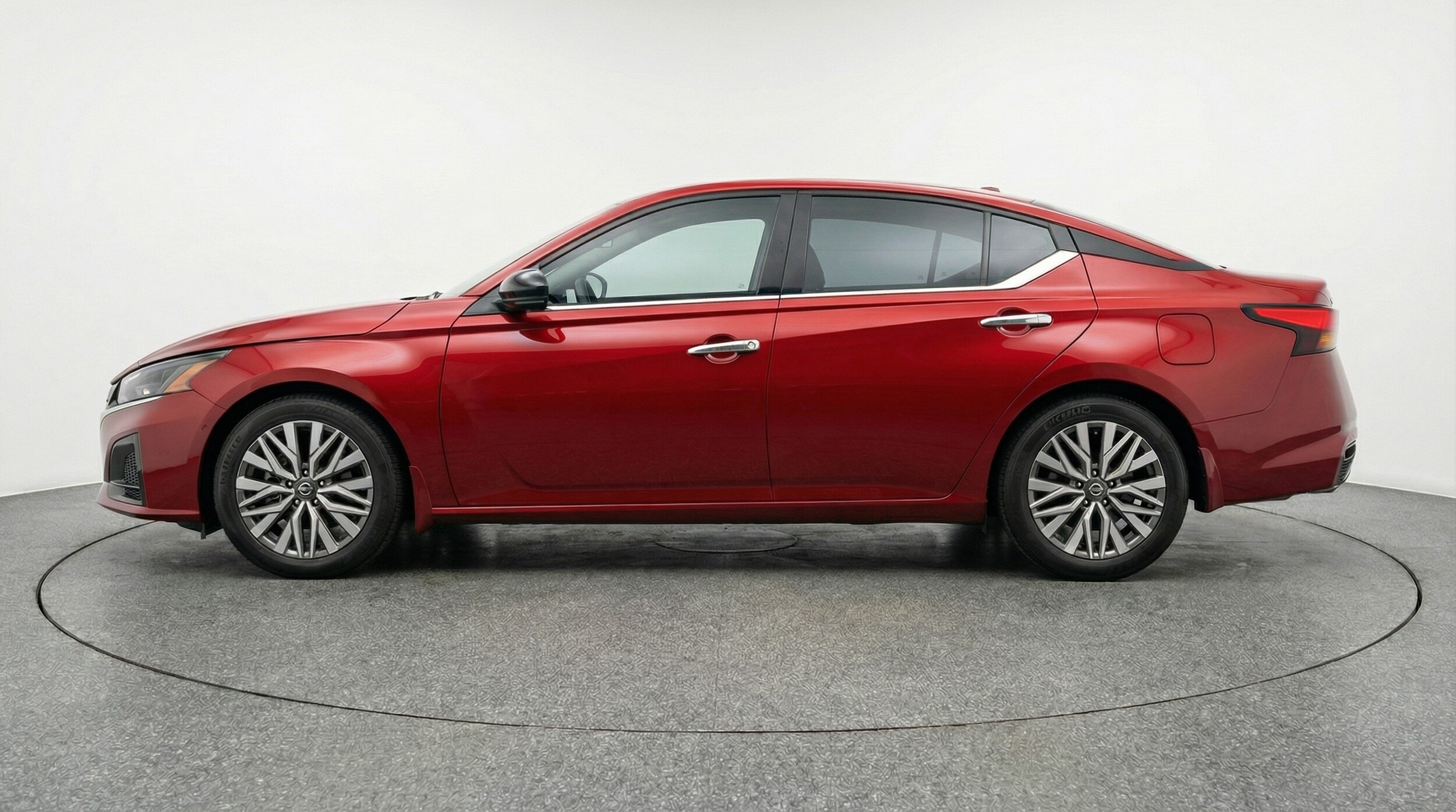 Thumbnail: 2025 Nissan Altima - 4