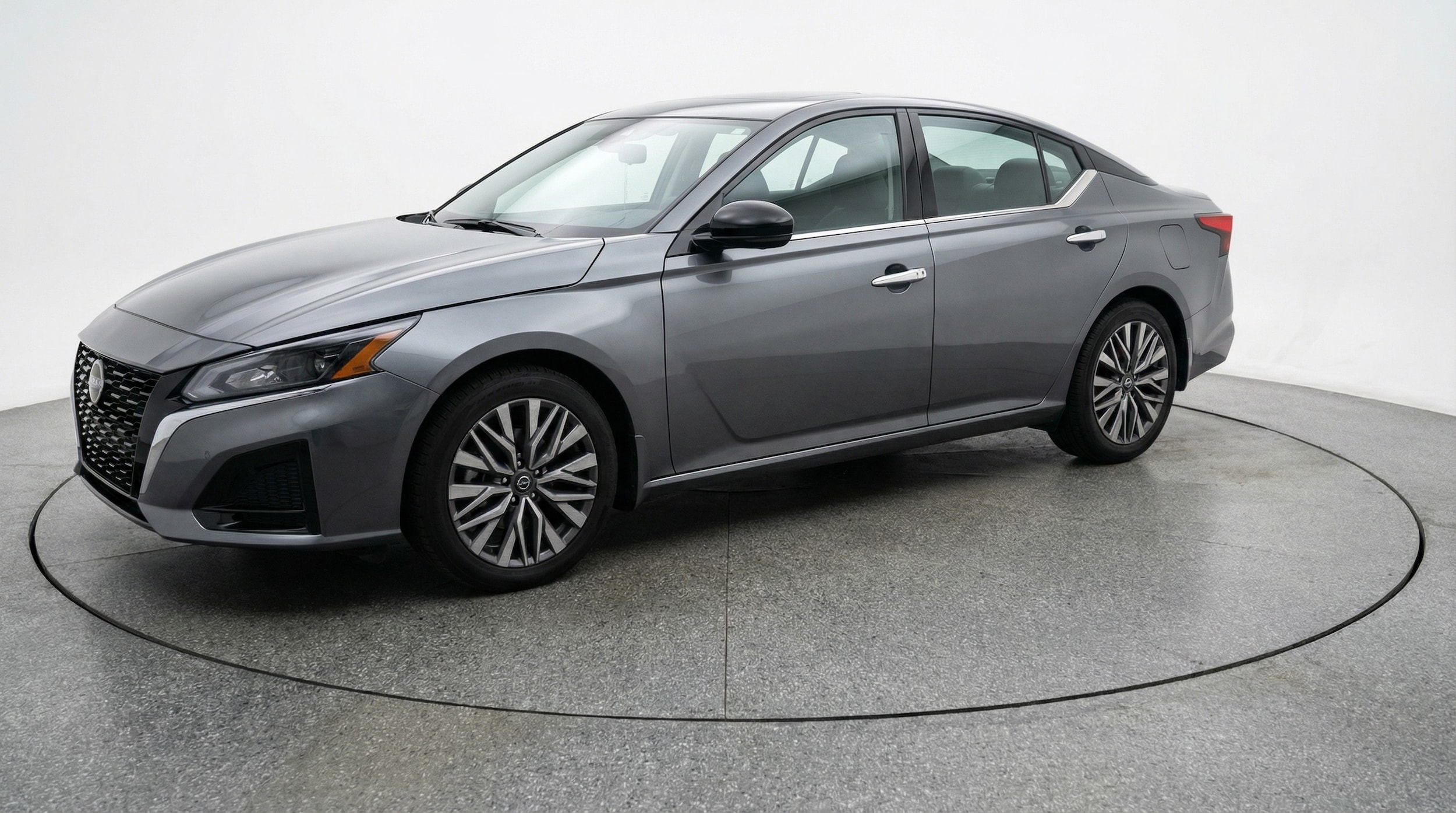 Thumbnail: 2025 Nissan Altima - 3