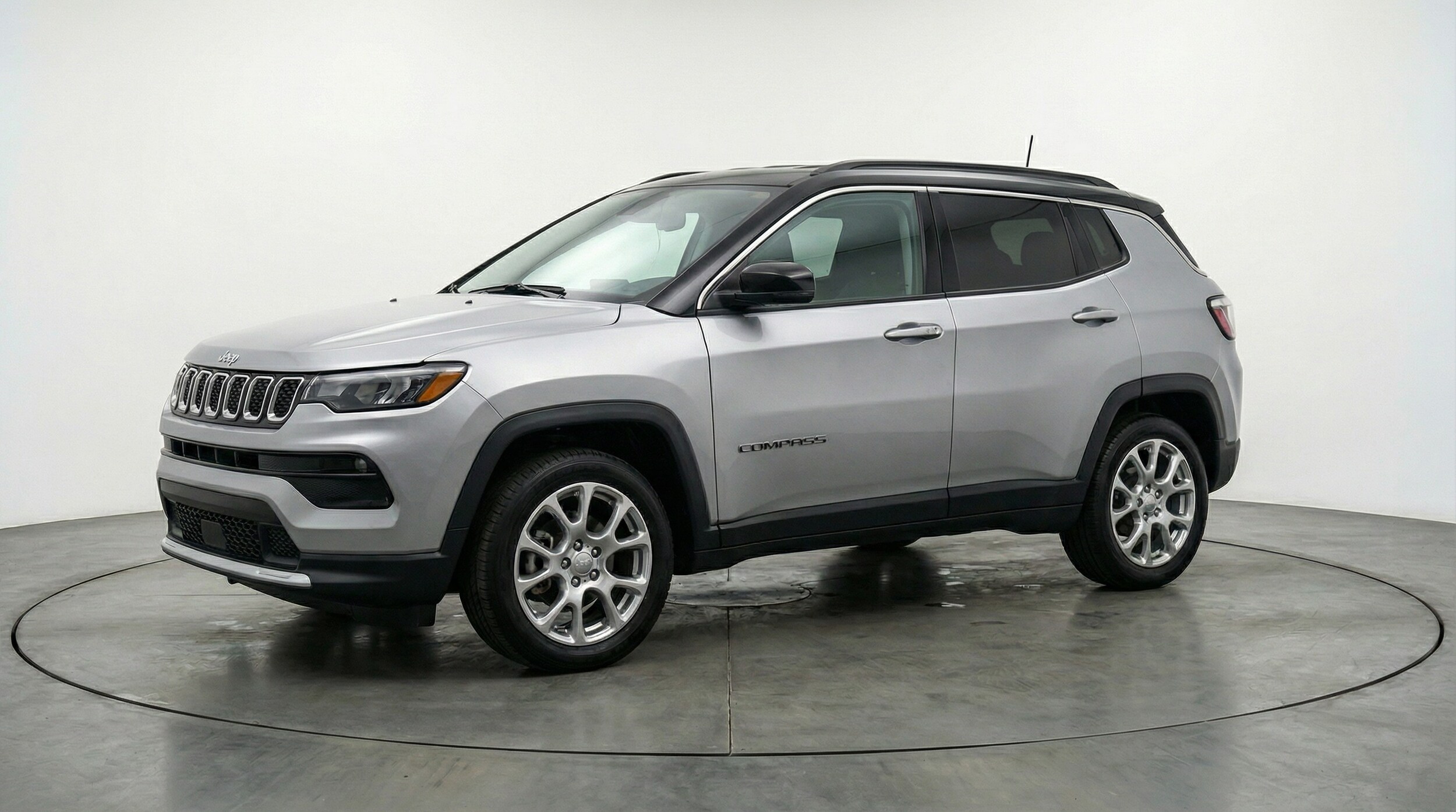 Thumbnail: 2025 Jeep Compass - 3