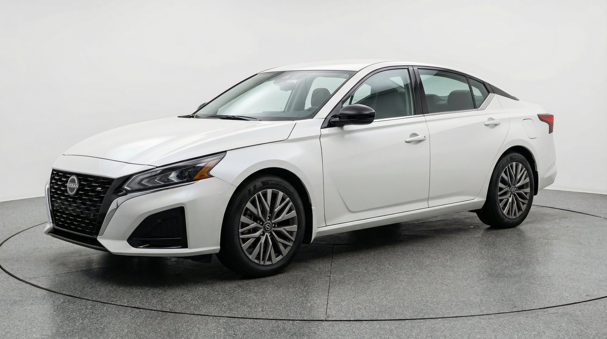 Thumbnail: 2025 Nissan Altima - 3