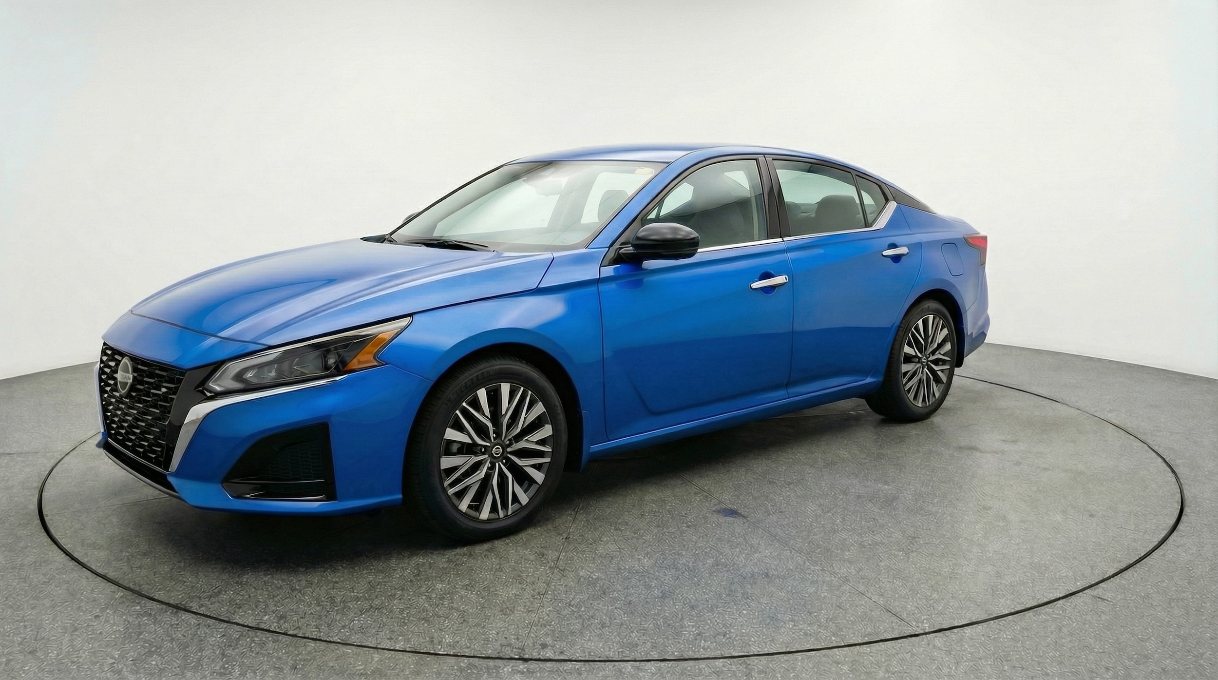 Thumbnail: 2025 Nissan Altima - 3