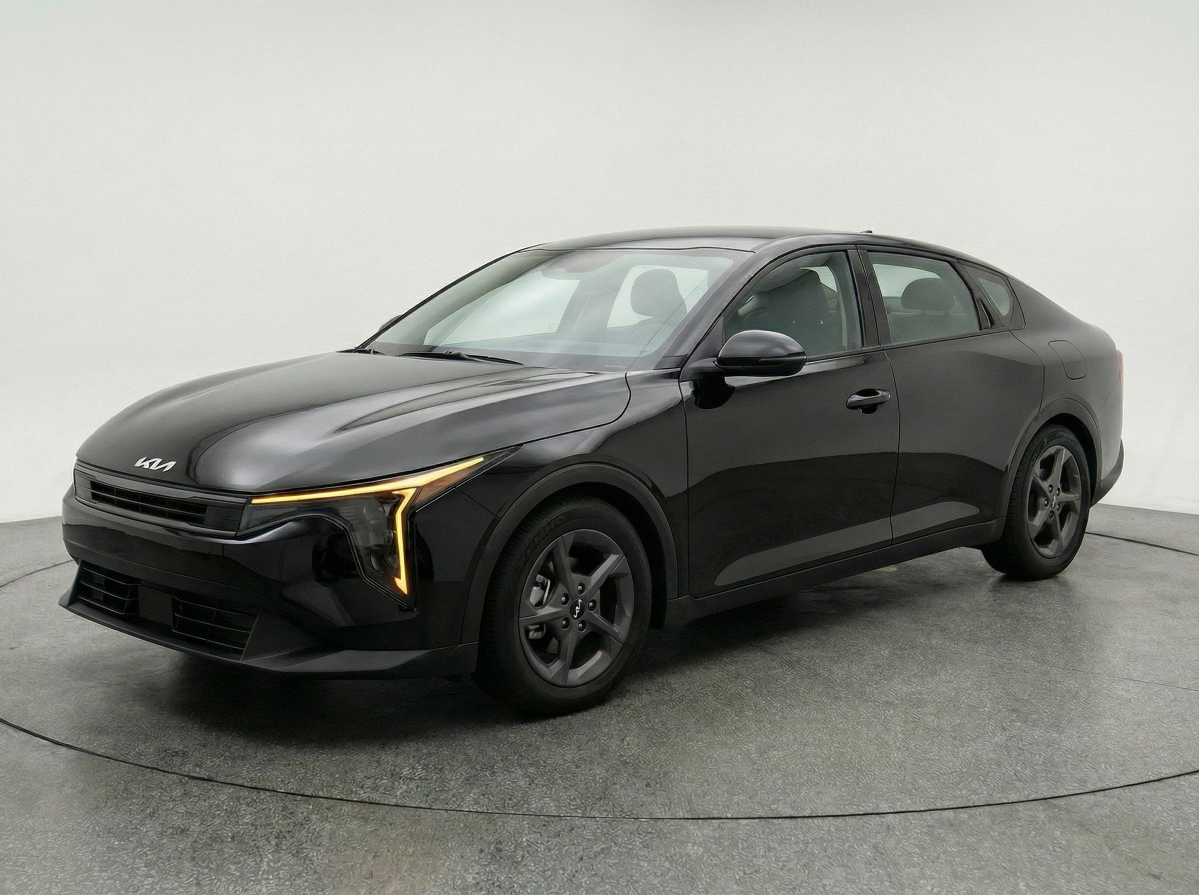 Thumbnail: 2025 Kia K4 - 3