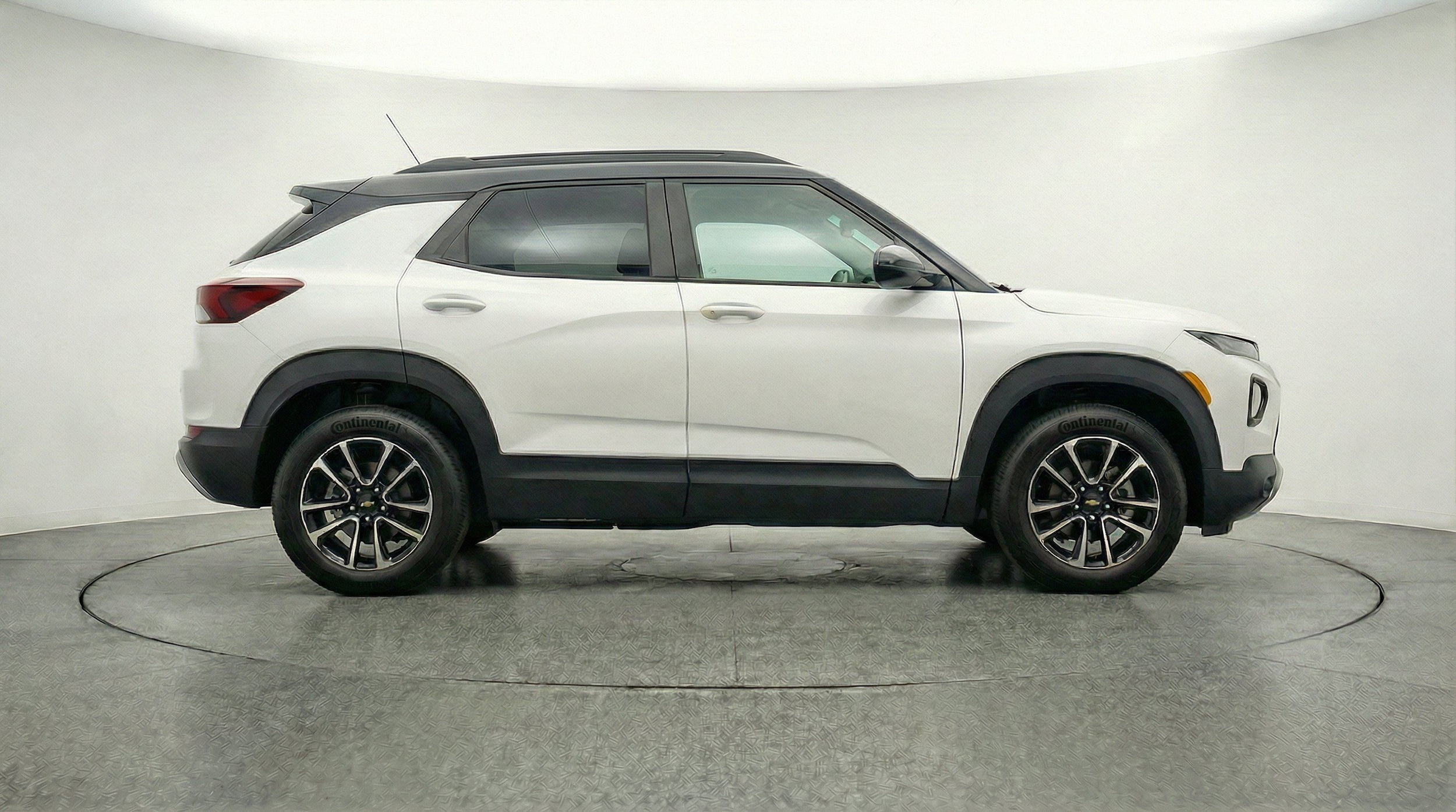 Thumbnail: 2025 Chevrolet TrailBlazer - 11