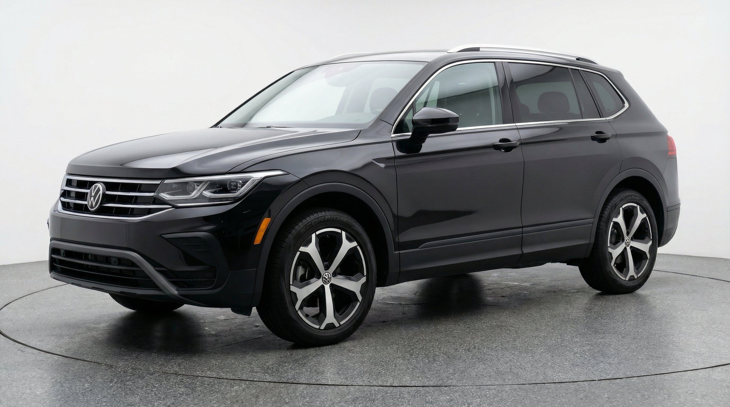 Thumbnail: 2026 Volkswagen Tiguan - 3