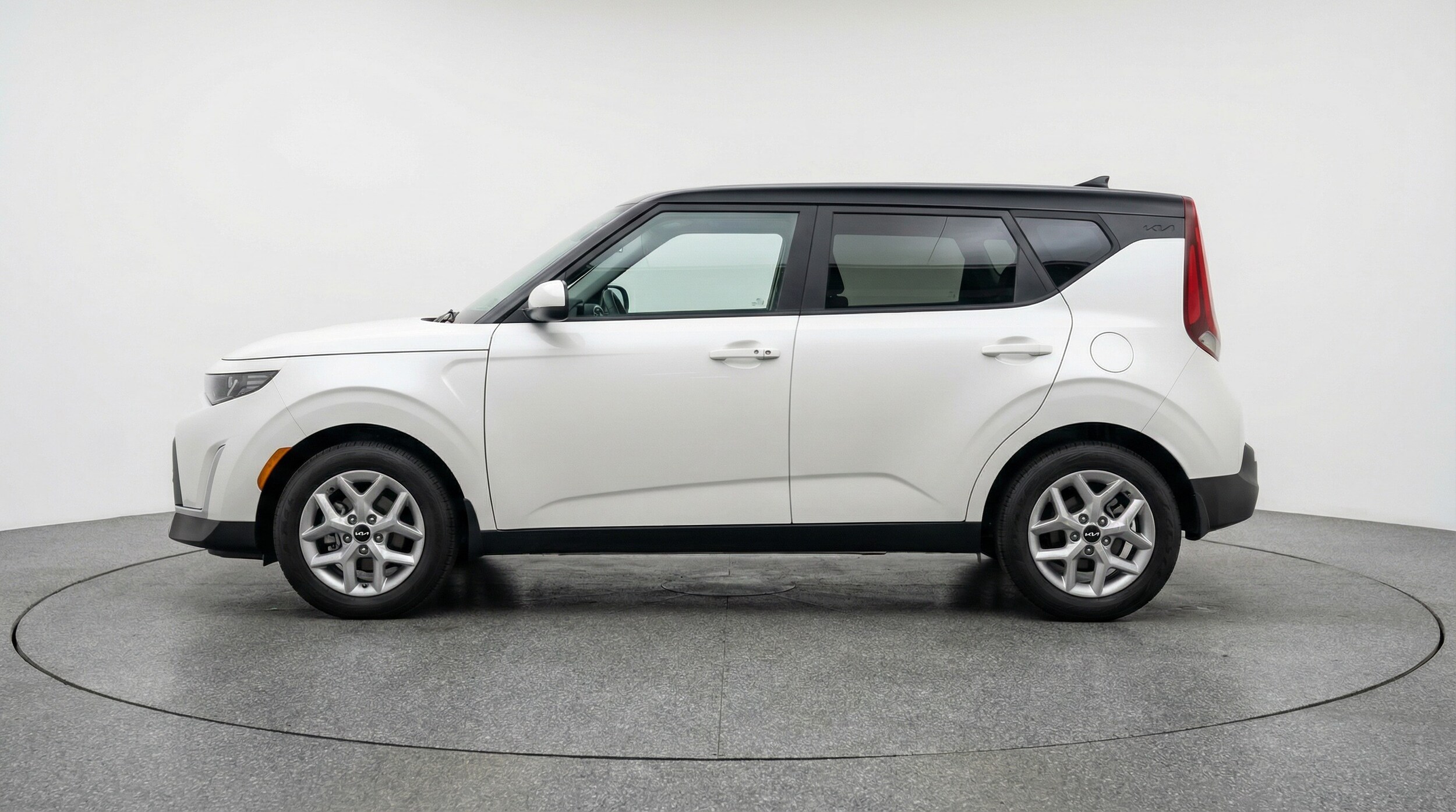 Thumbnail: 2025 Kia Soul - 4