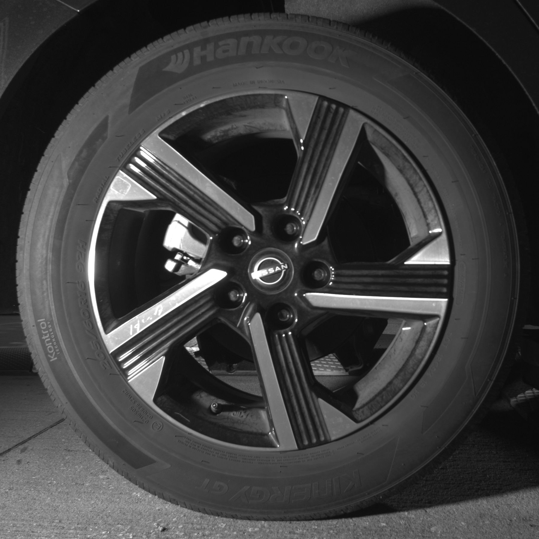 Thumbnail: 2025 Nissan Sentra - 12