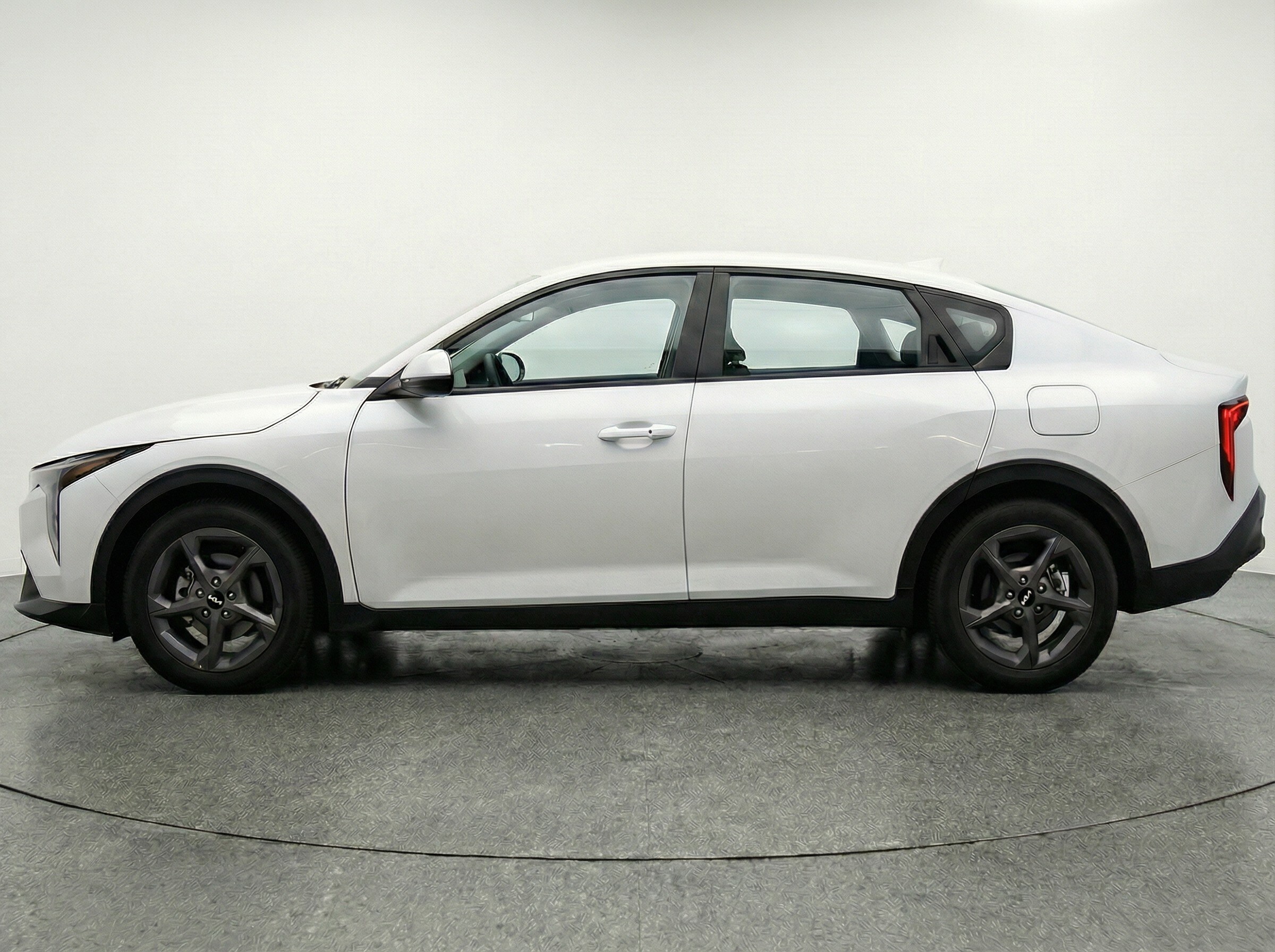 Thumbnail: 2025 Kia K4 - 4