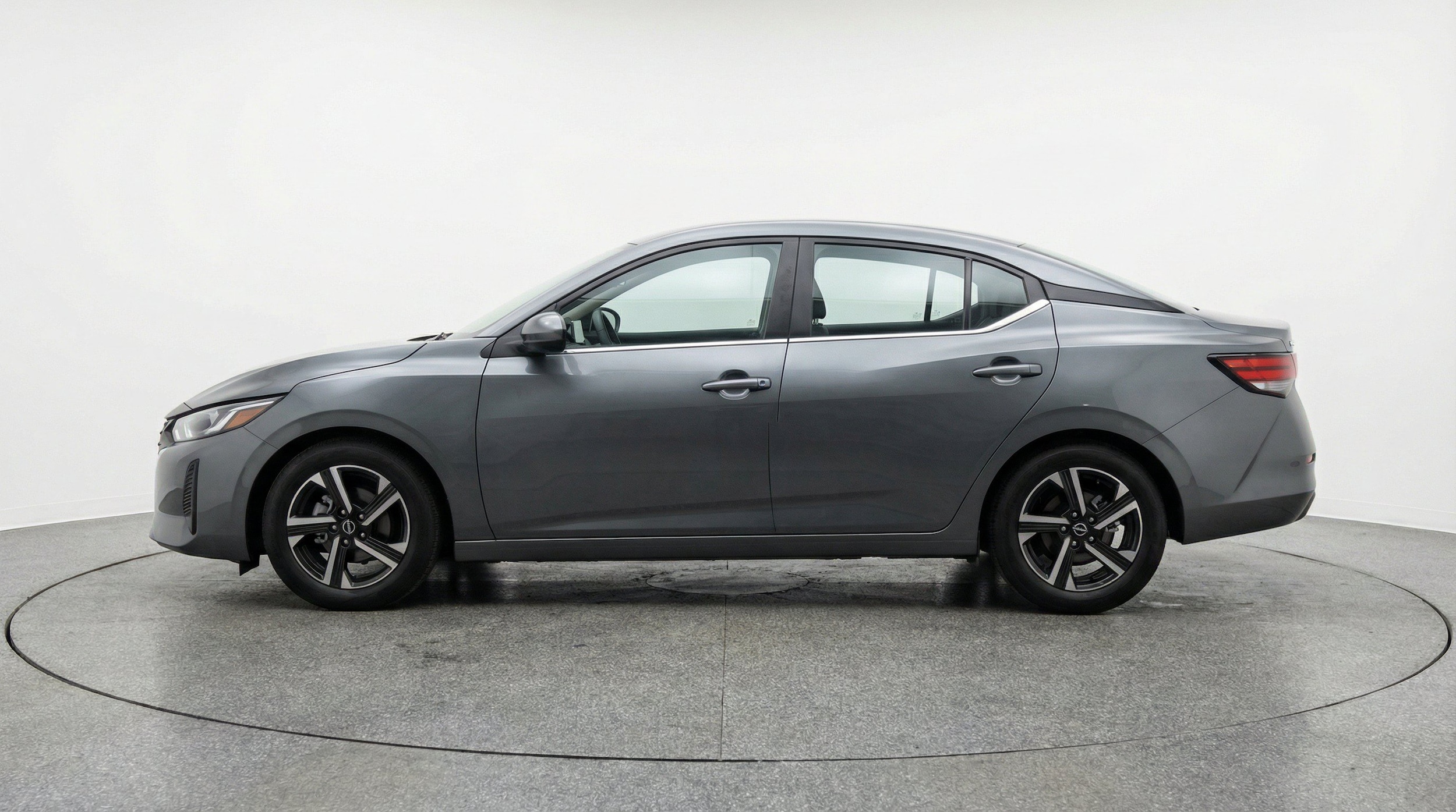 Thumbnail: 2025 Nissan Sentra - 5