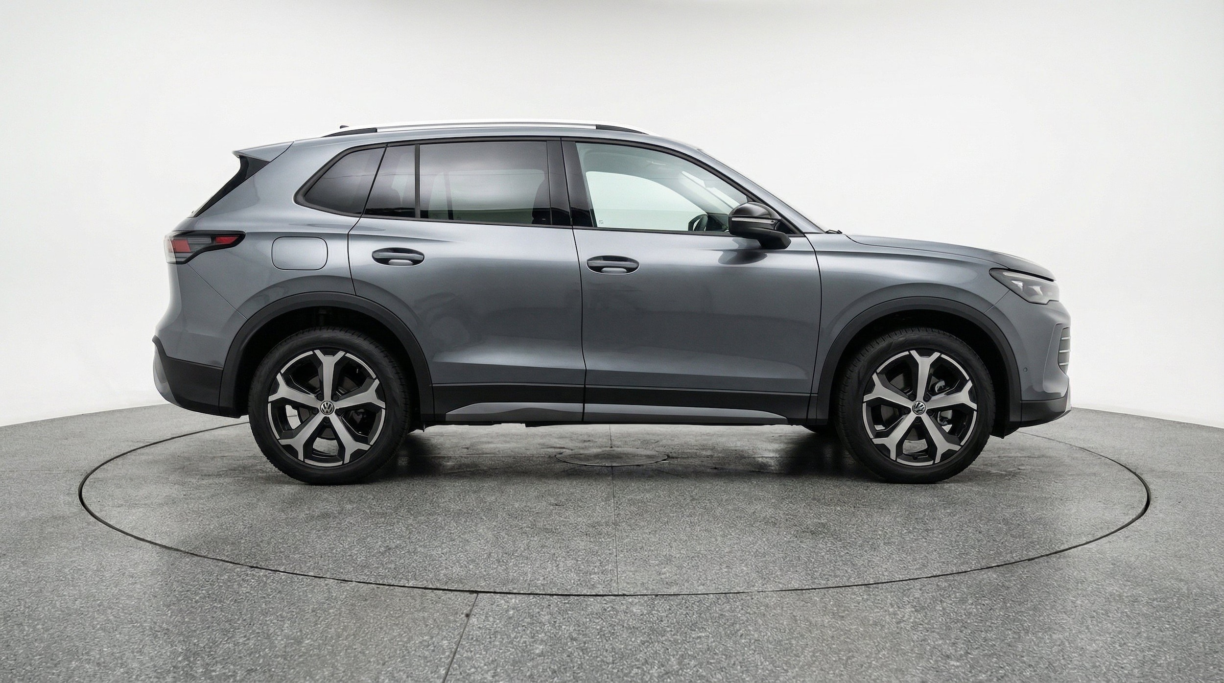 Thumbnail: 2026 Volkswagen Tiguan - 11