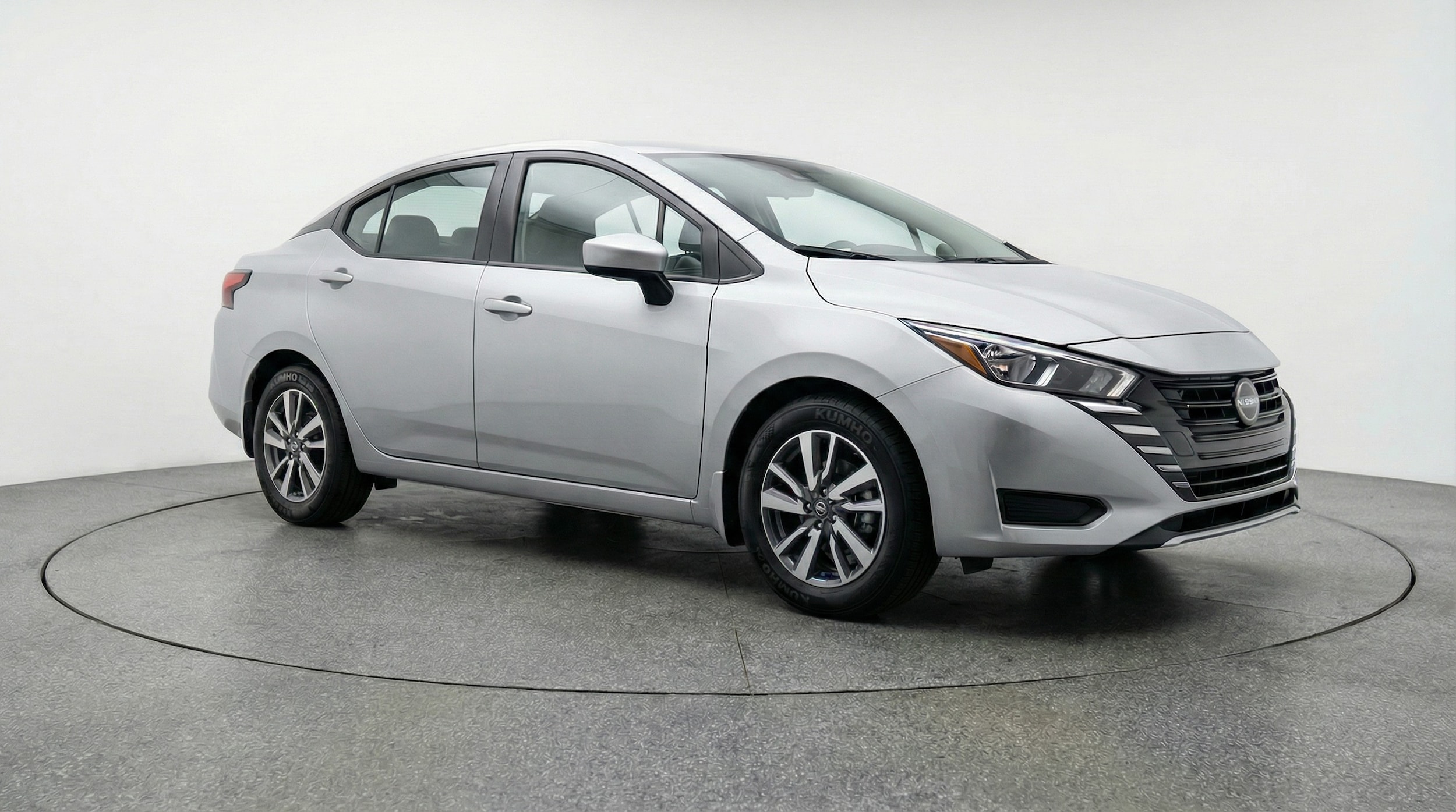 2025 Nissan Versa Sedan SV