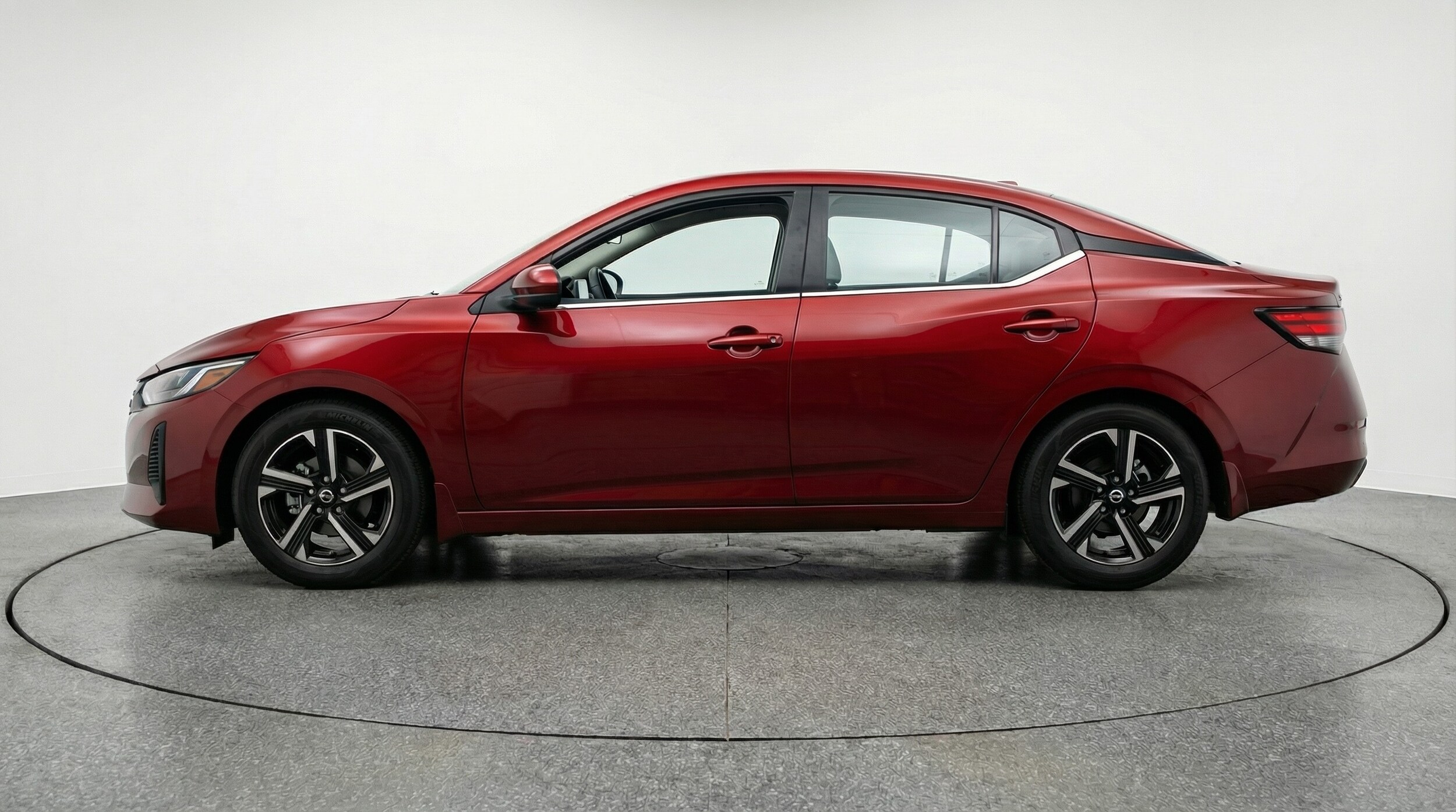 Thumbnail: 2025 Nissan Sentra - 4