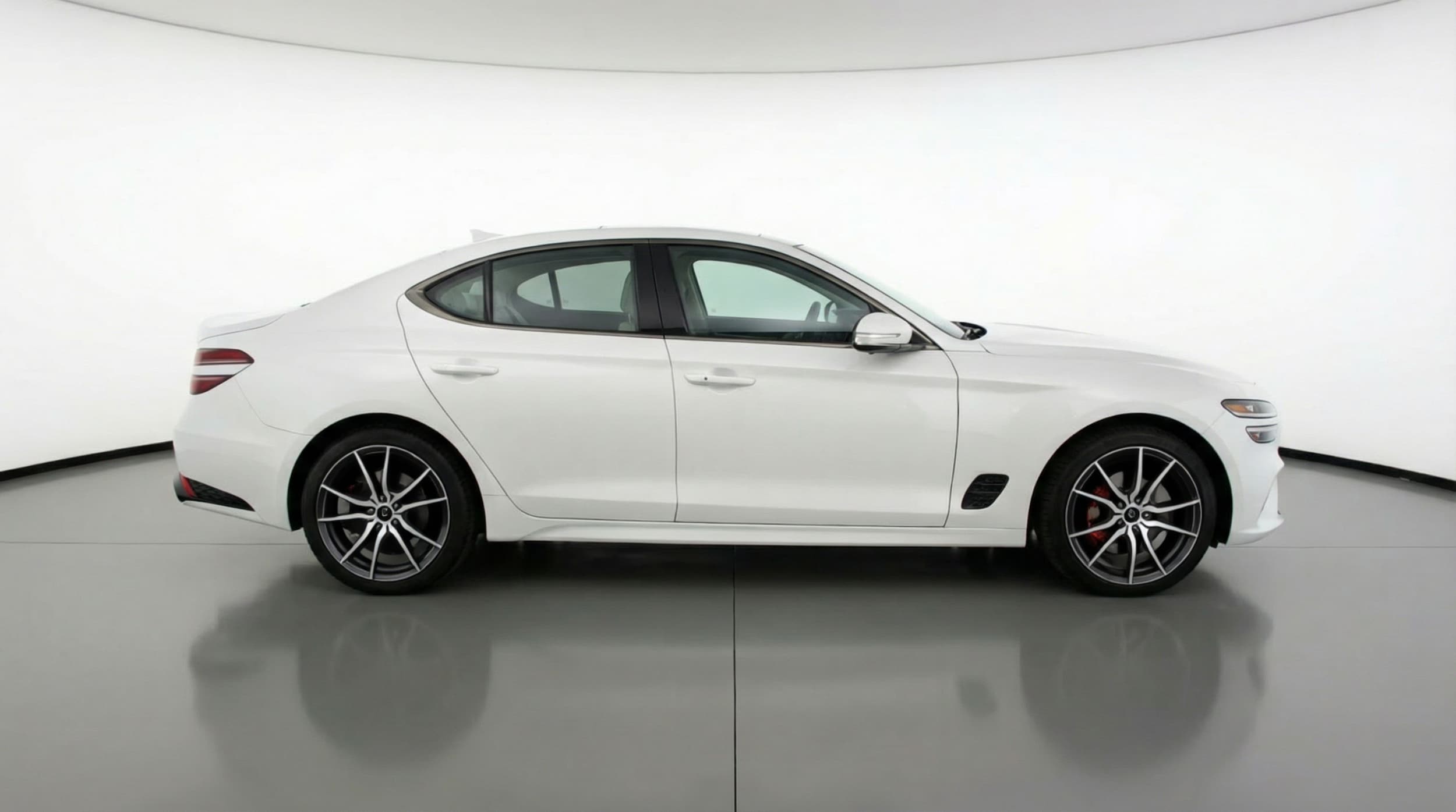 Thumbnail: 2025 Genesis G70 - 8