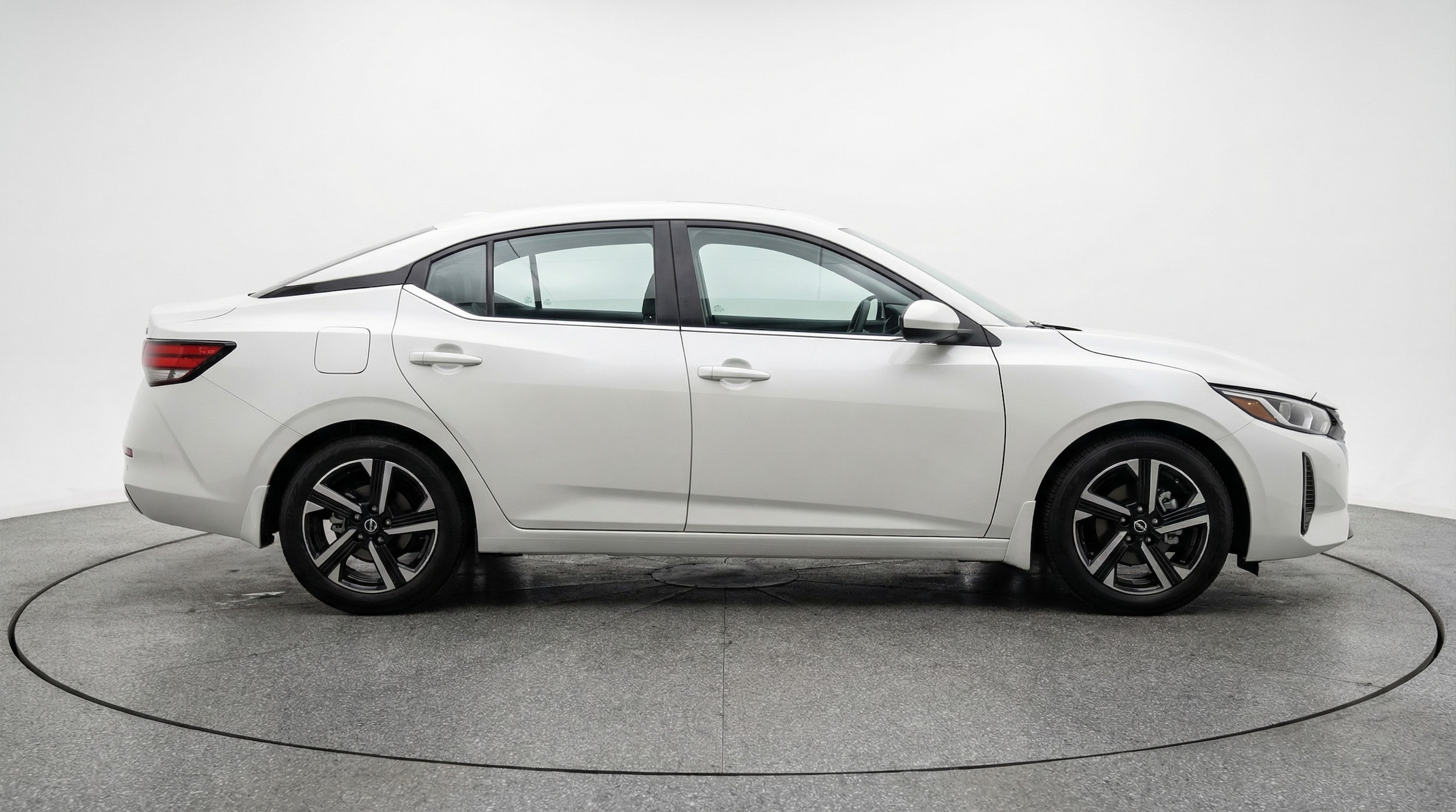 Thumbnail: 2025 Nissan Sentra - 8