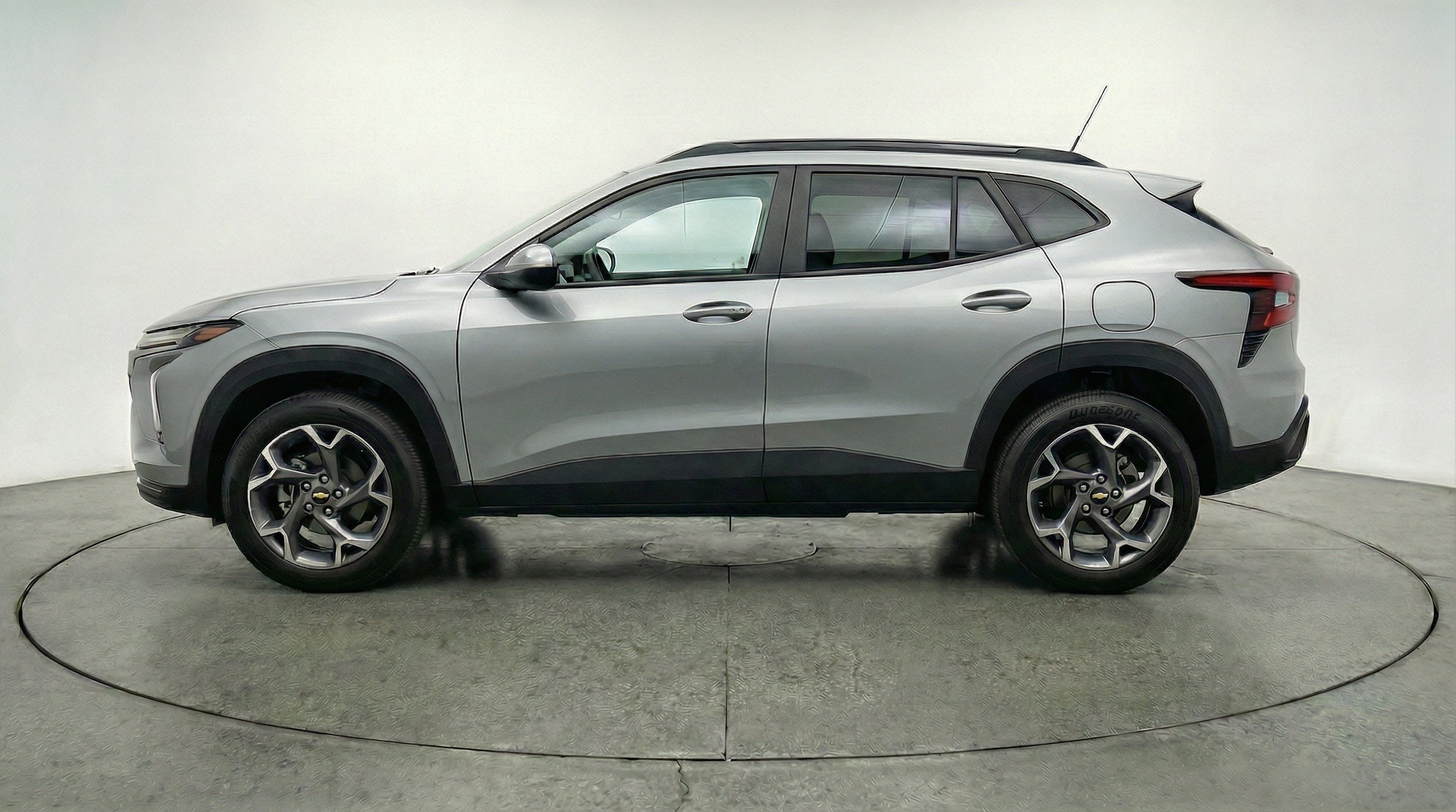 Thumbnail: 2025 Chevrolet Trax - 5