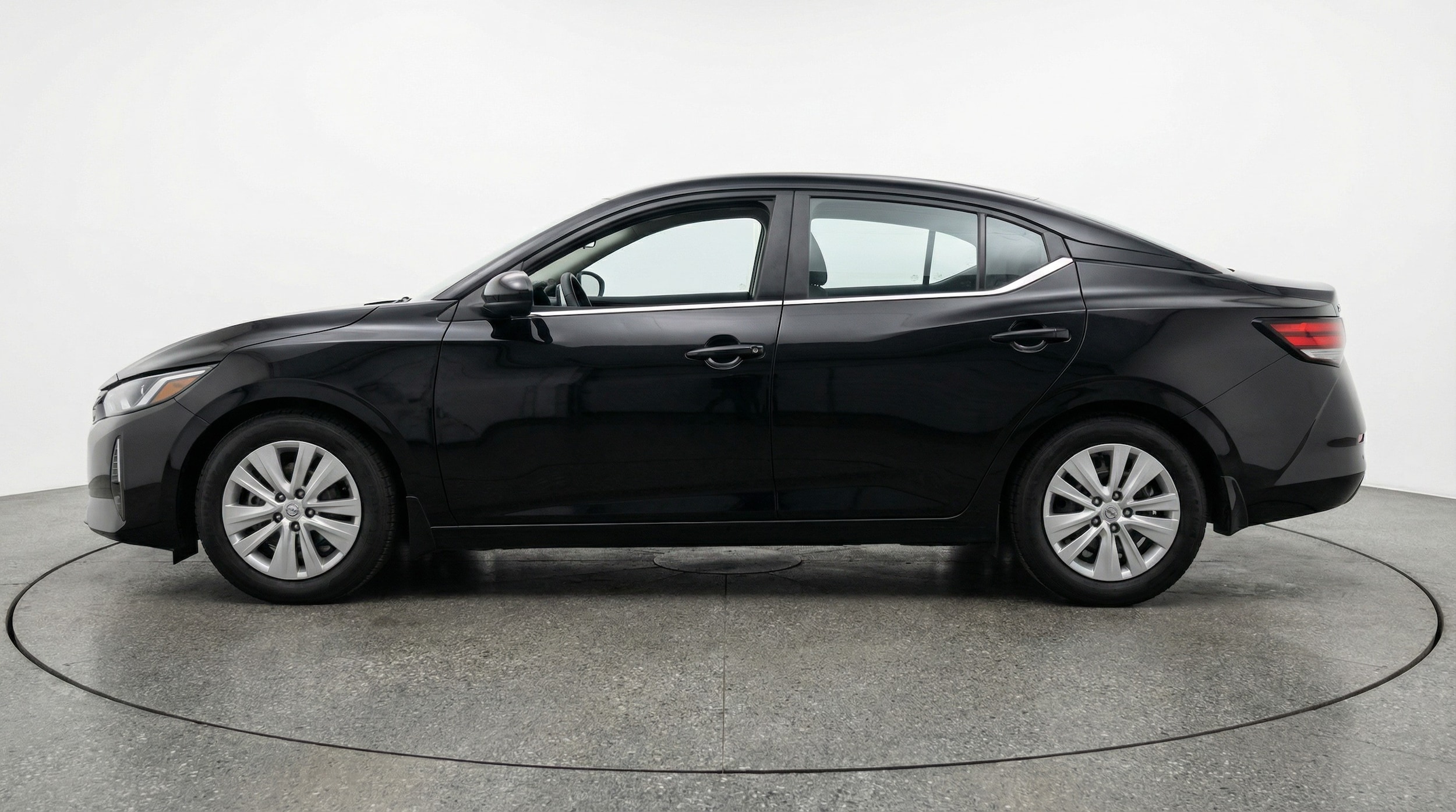 Thumbnail: 2025 Nissan Sentra - 4