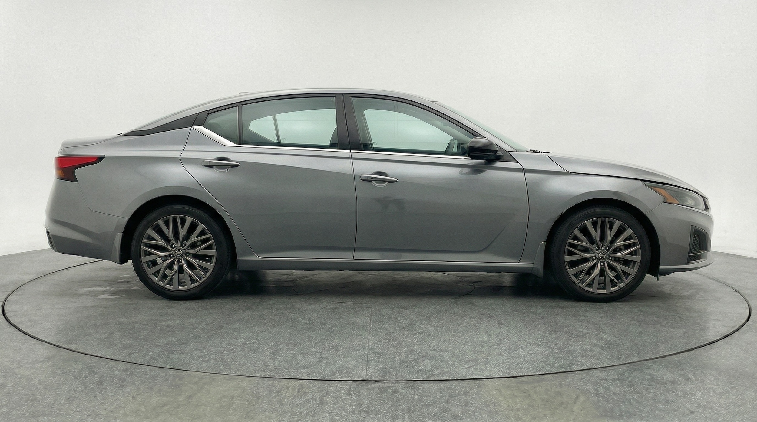 Thumbnail: 2025 Nissan Altima - 8