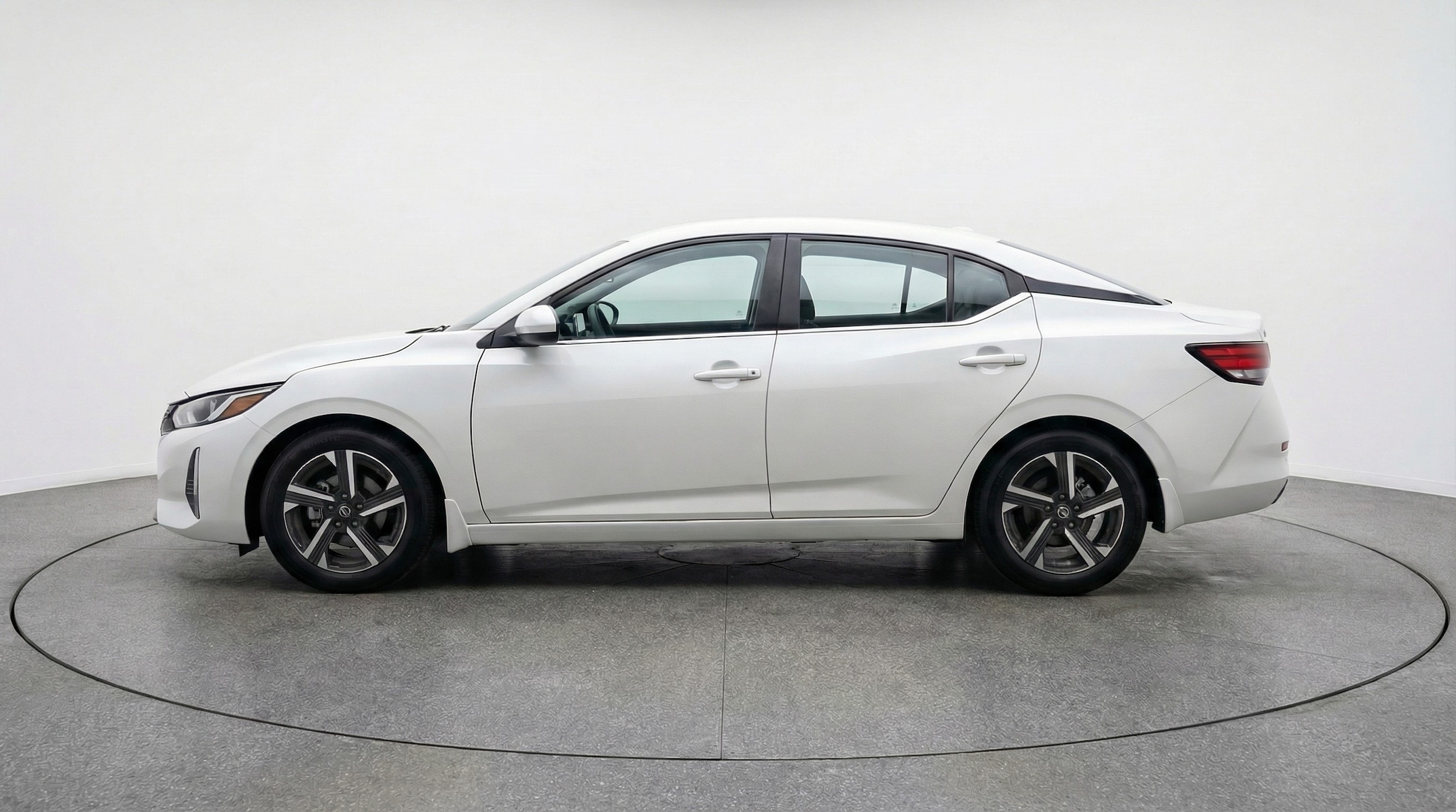 Thumbnail: 2025 Nissan Sentra - 4