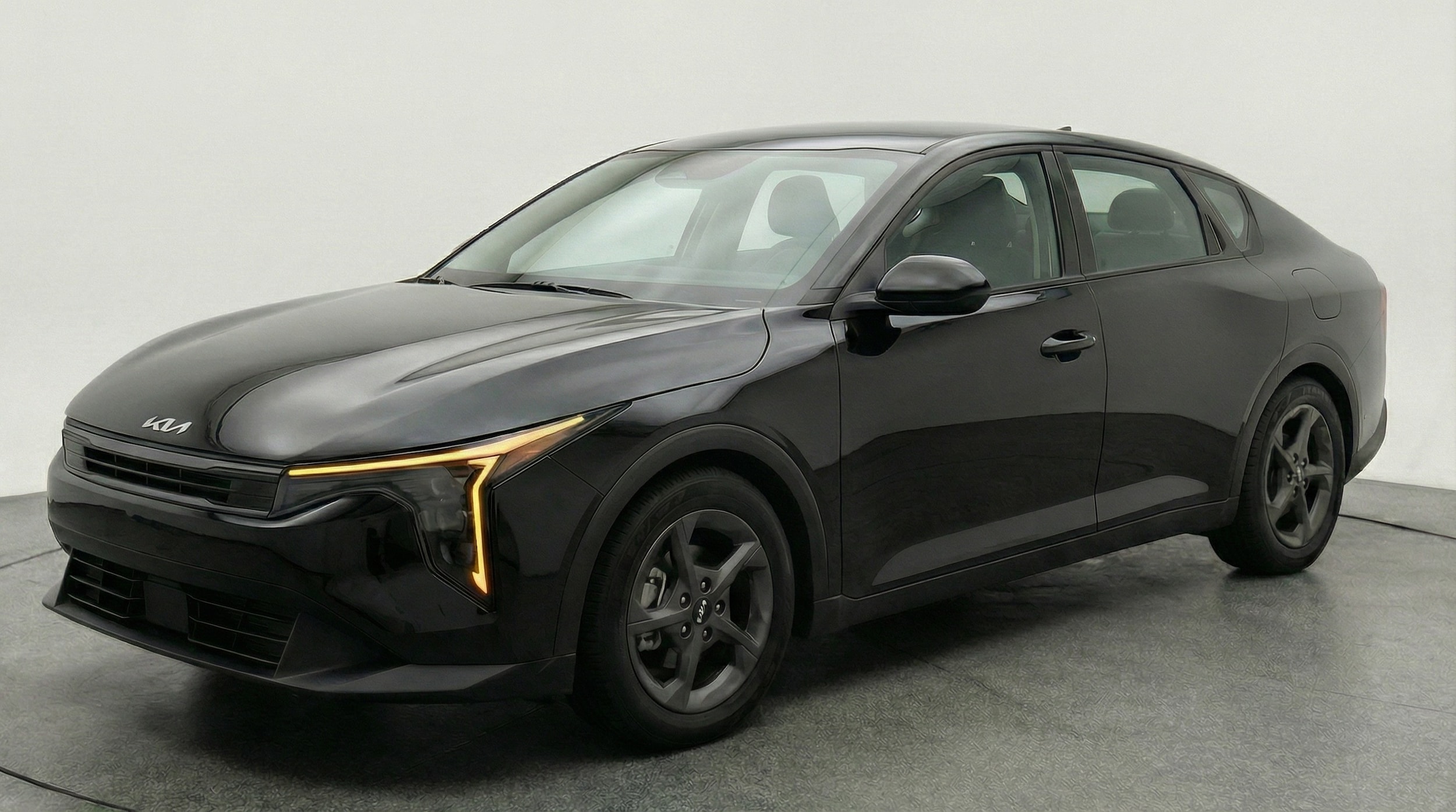 Thumbnail: 2025 Kia K4 - 3