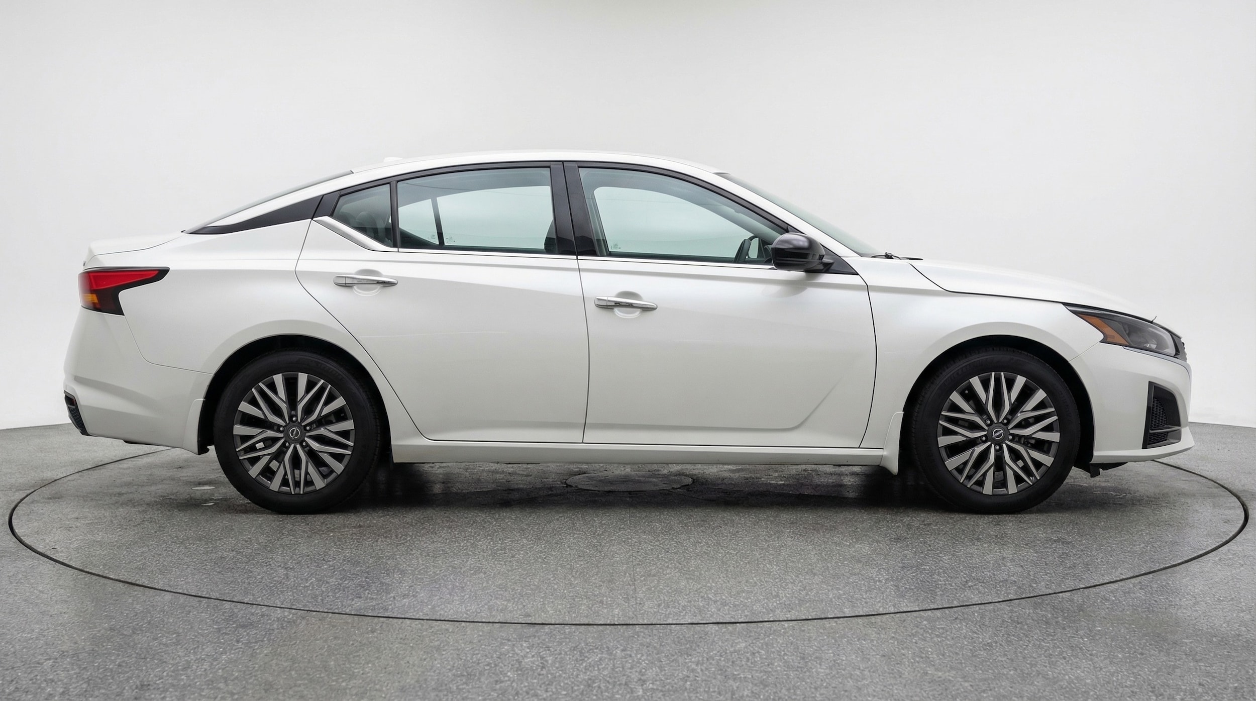 Thumbnail: 2025 Nissan Altima - 8