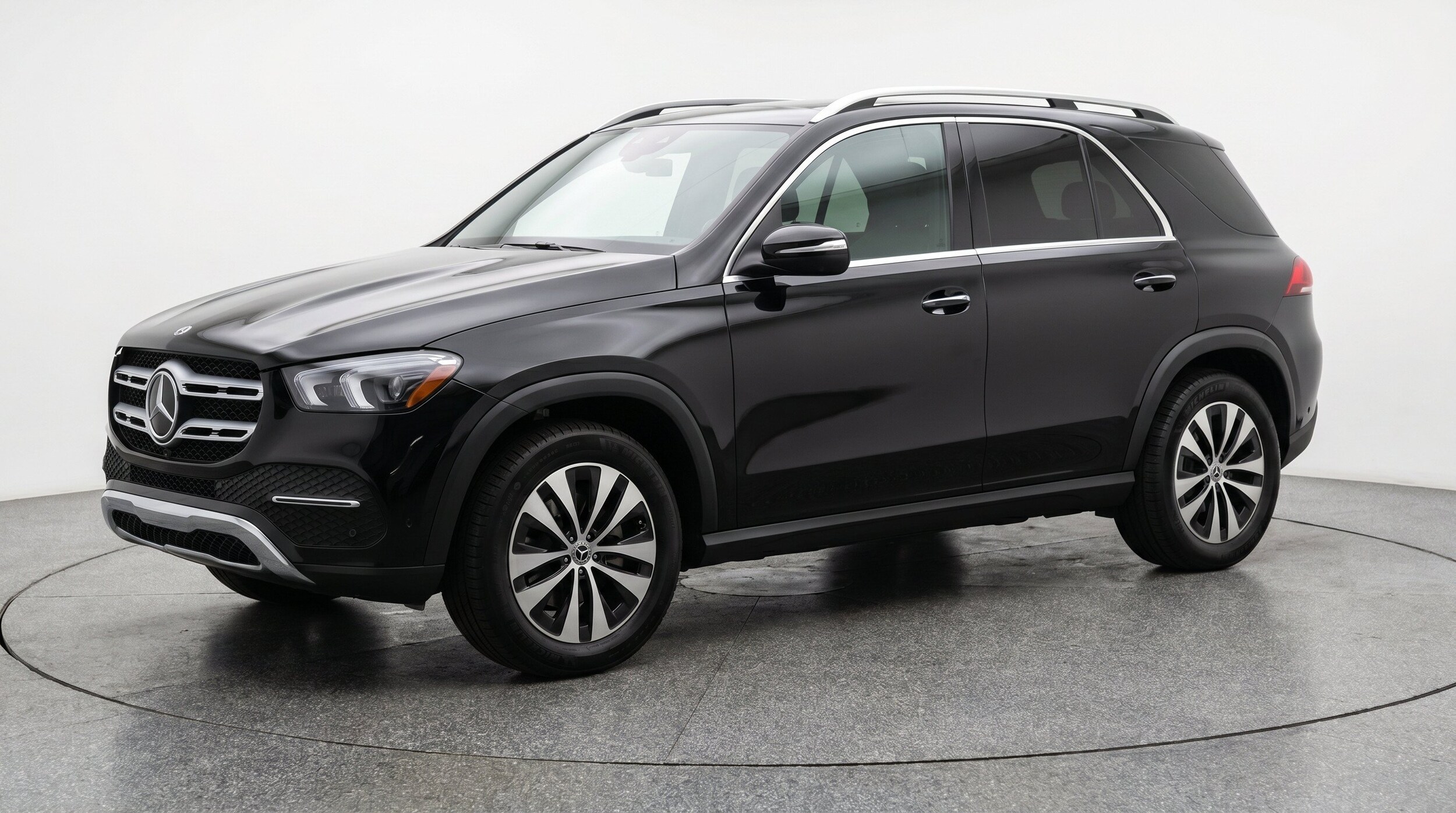 Thumbnail: 2026 Mercedes-Benz GLE - 3