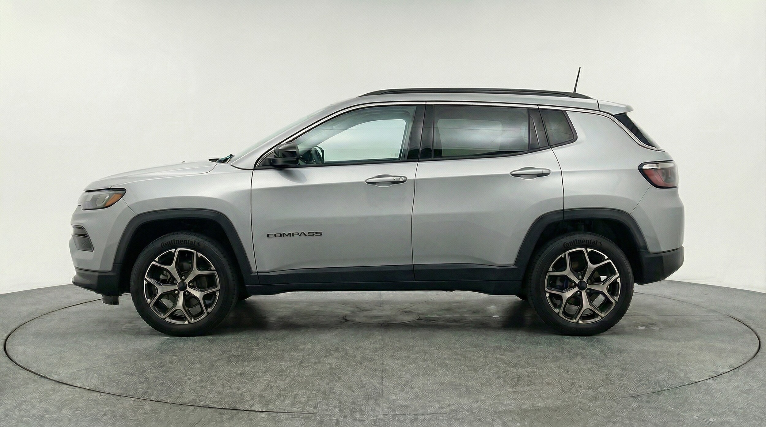 Thumbnail: 2025 Jeep Compass - 4