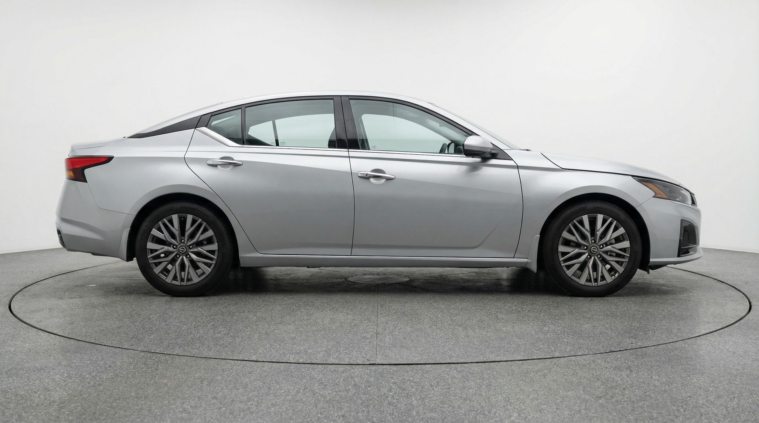 Thumbnail: 2025 Nissan Altima - 8