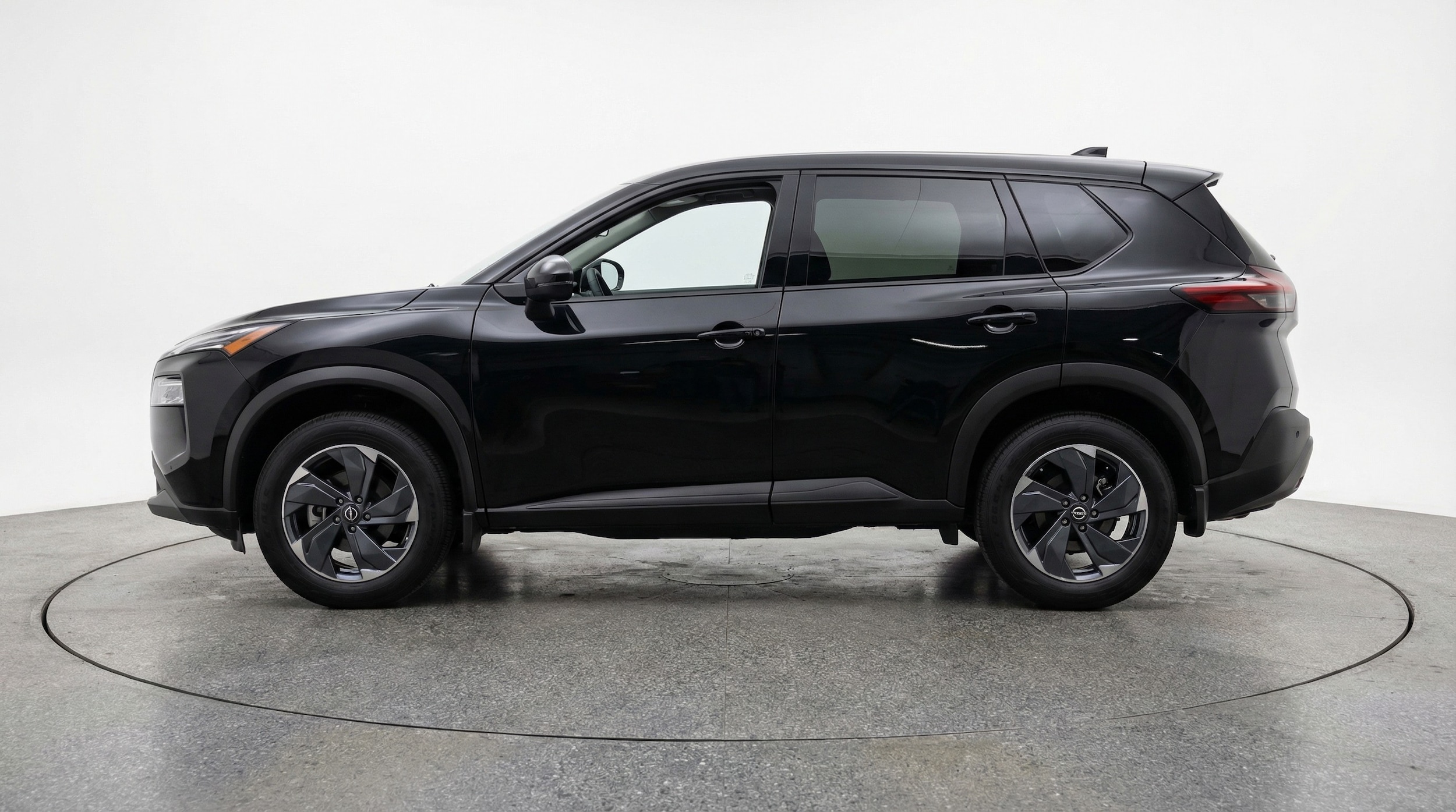 Thumbnail: 2025 Nissan Rogue - 4